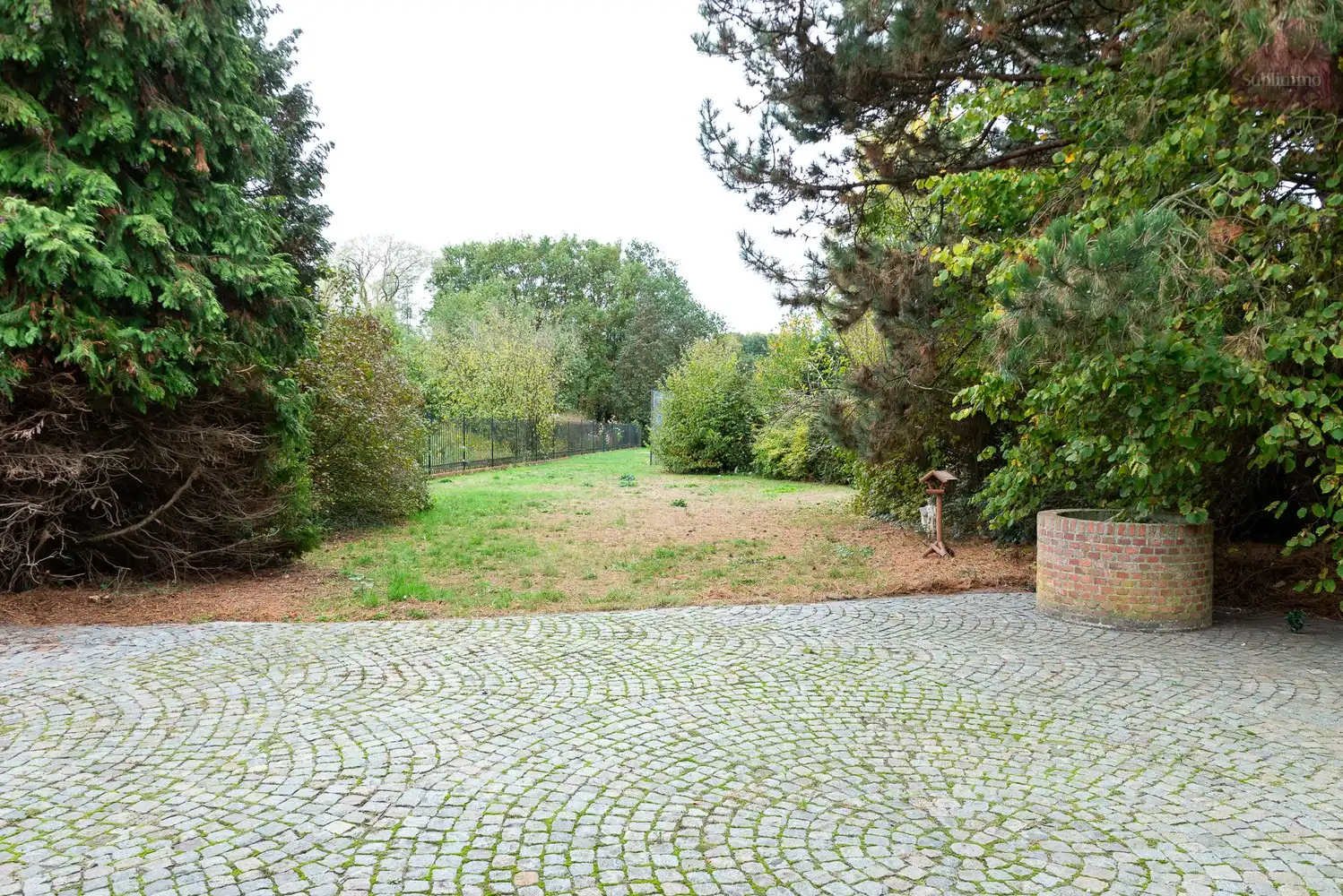 Ruime gezinswoning met 6 slaapkamers op een uitzonderlijk groot perceel van 21a 73ca foto 33
