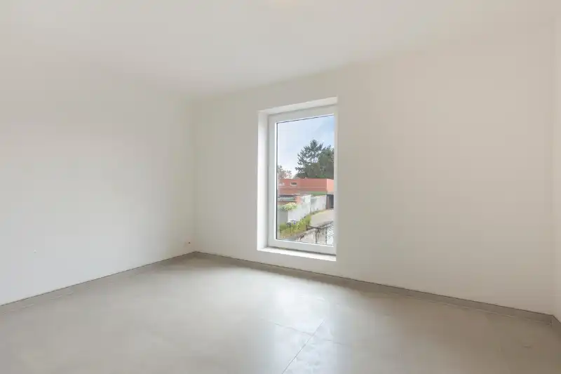 Stijlvol nieuwbouwappartement met 3 slaapkamer nabij het station van Evergem foto 7