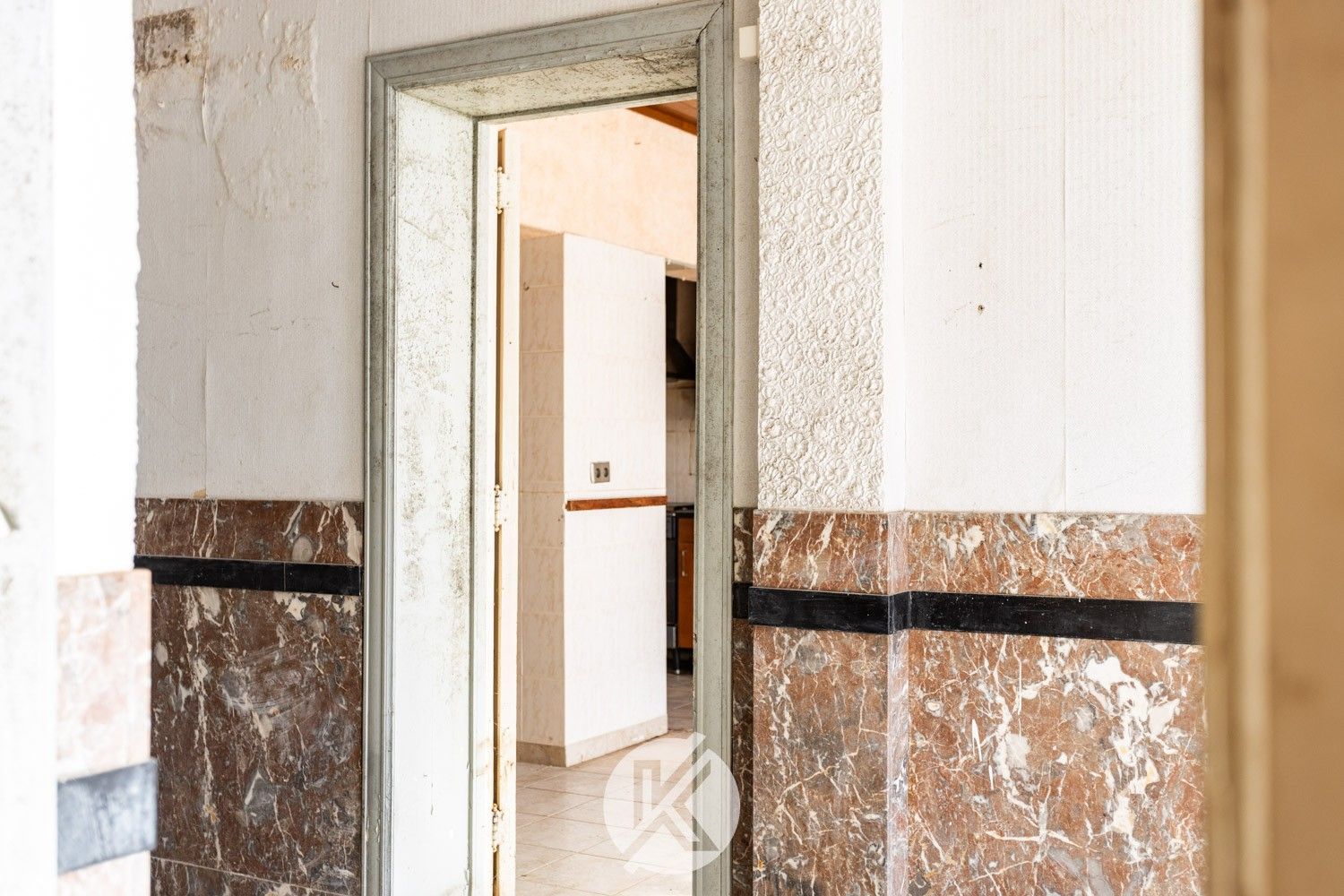 Veelbelovend renovatieproject in Mere foto 3