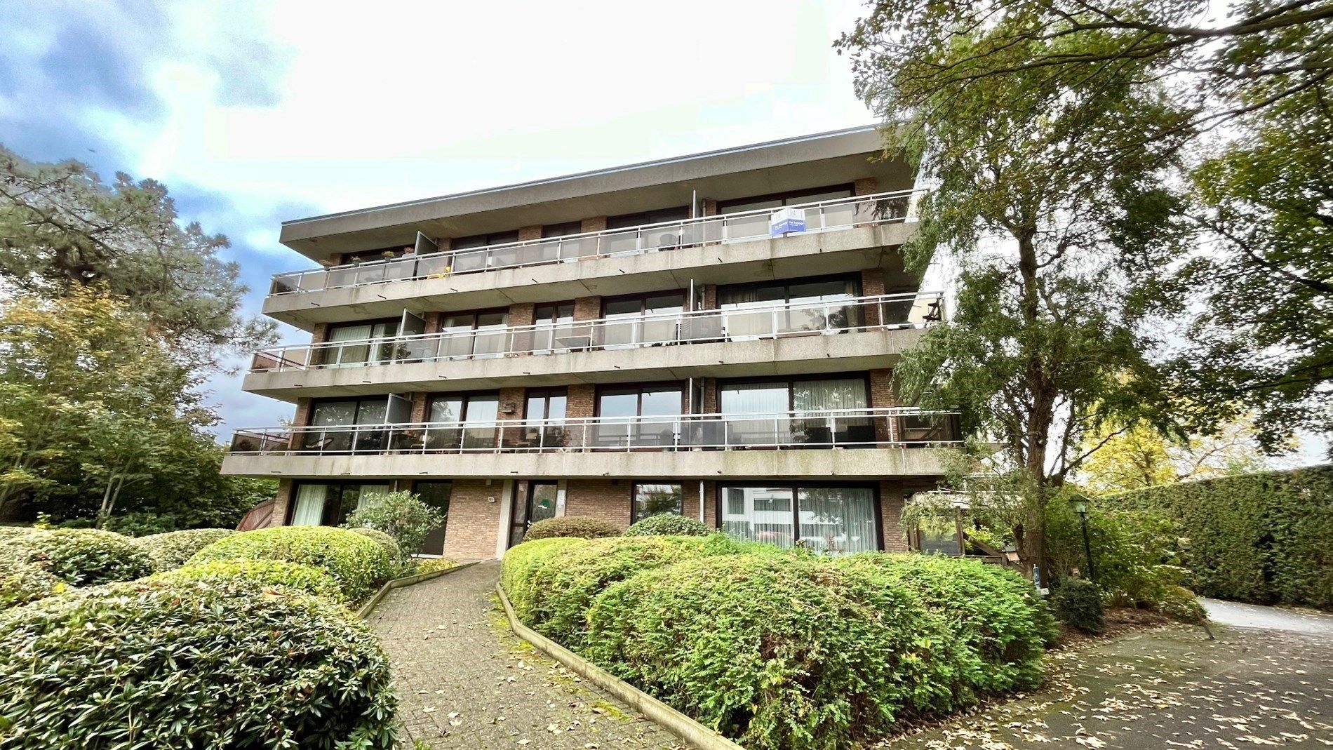Groot appartement met terras, verzicht, staanplaats en 2 kamers foto 7