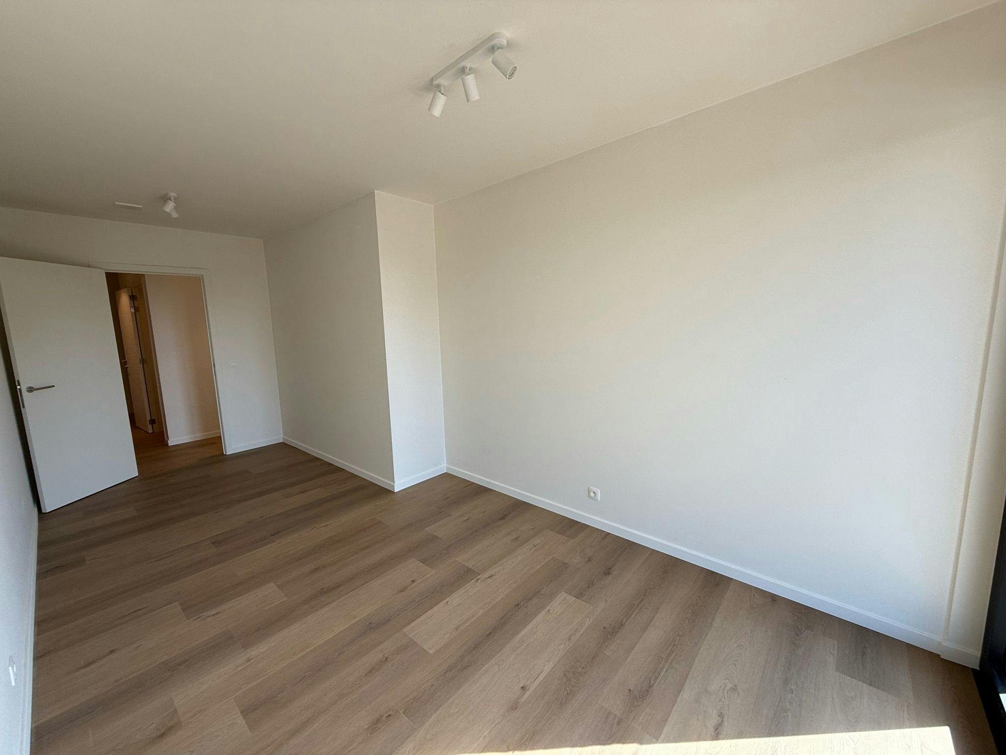 Instapklaar appartement (106m²) te koop in Waregem foto 11