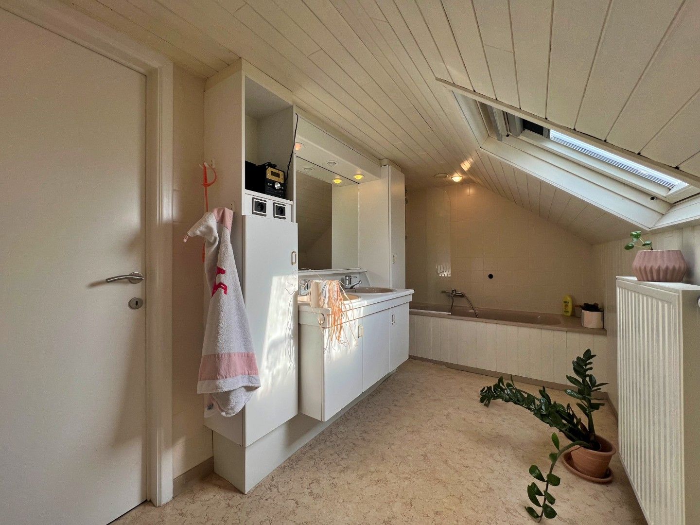 Halfopen woning op toplocatie in Landegem foto 21