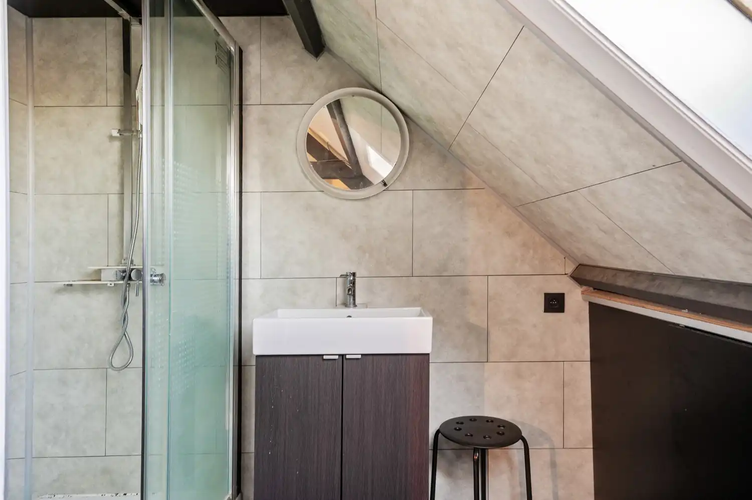 Authentieke woning met 4 slpkrs, loft en magazijn te O-L-V-Waver foto 23