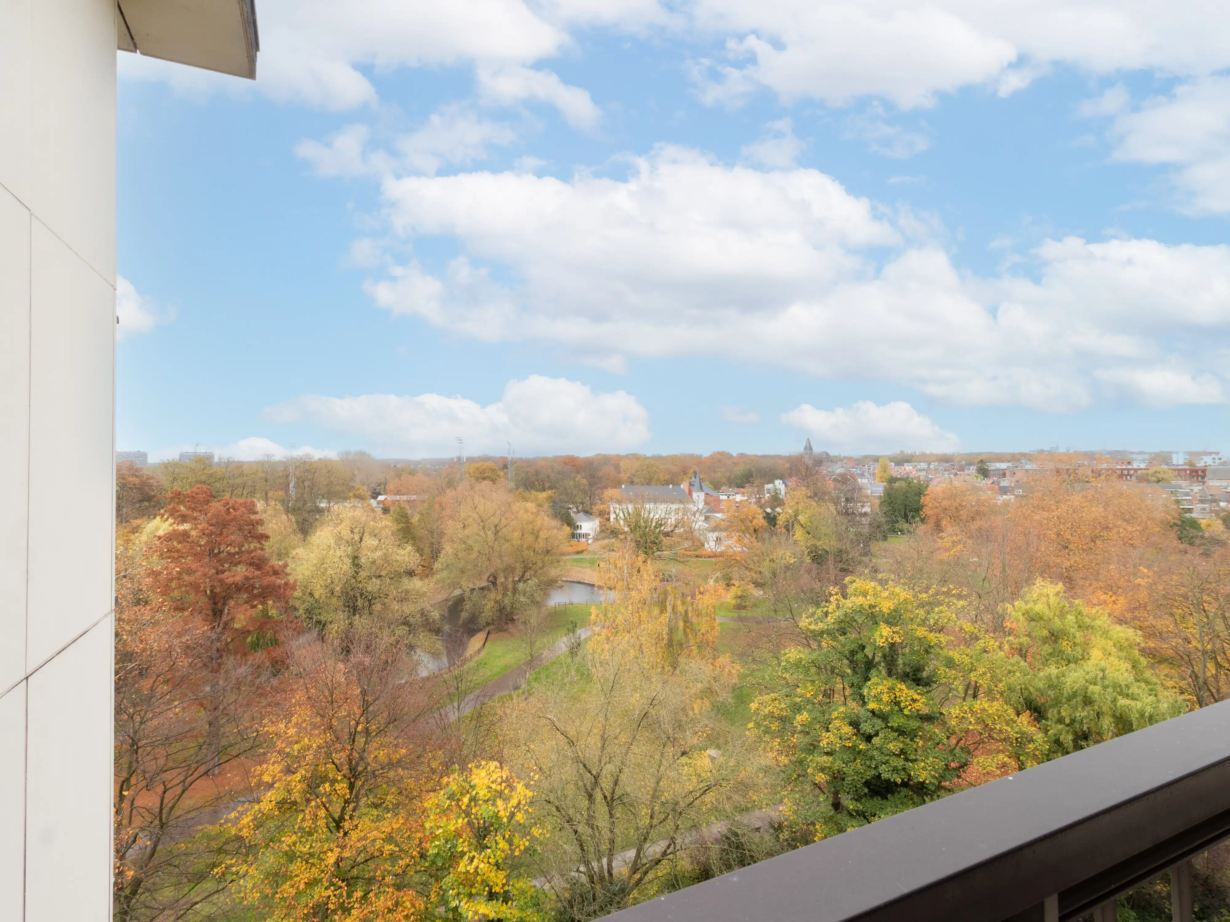Instapklaar appartement met twee terrassen in Merksem foto 11