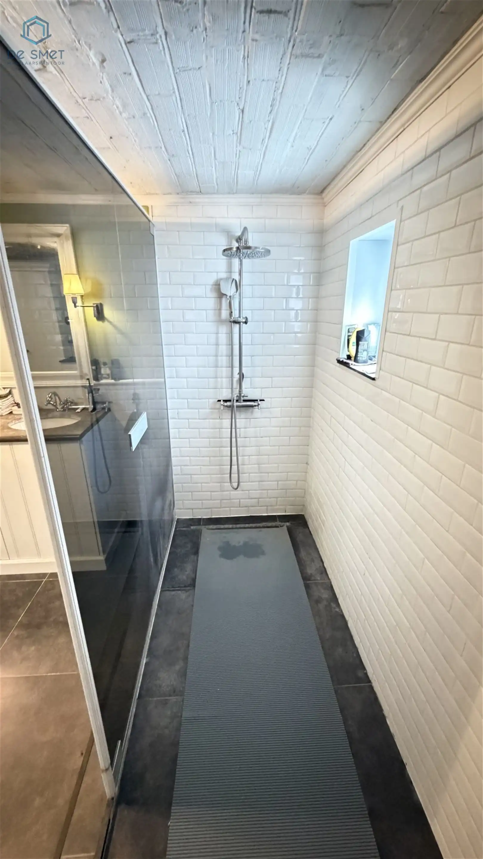 Ruime woning met 3 slaapkamers en aparte praktijkruimte te Goeferdinge foto 15