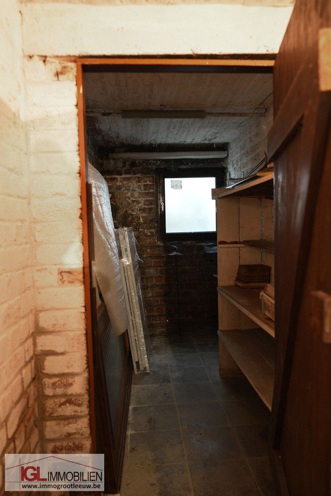 Op te frissen rijwoning met 3 slaapkamers en garage foto 20