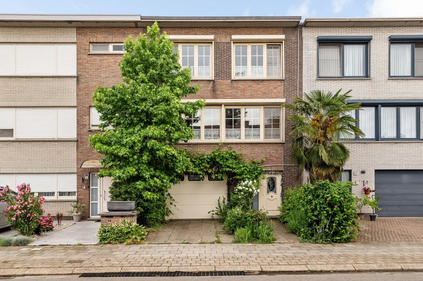 Bel-etage met 4 slpk in rustige woonwijk foto 2
