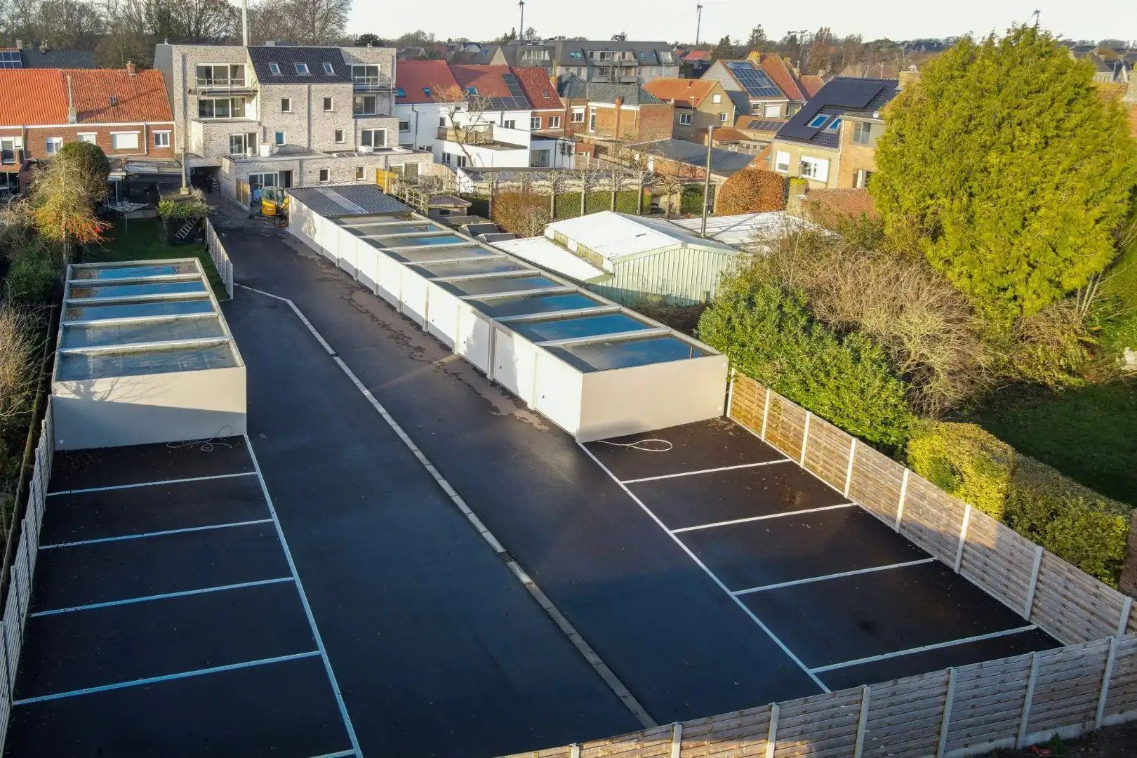Recent appartement op derde verdiep met 2 slaapkamers, 2 terrassen en staanplaats nabij centrum Gistel. foto 3
