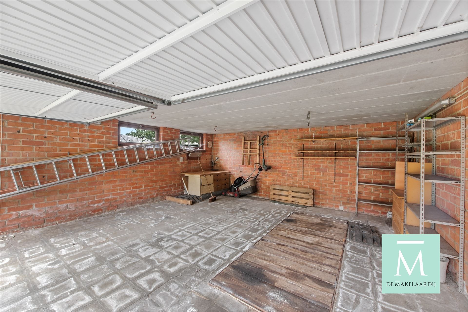 Half-open bebouwing met ruime tuin foto 27