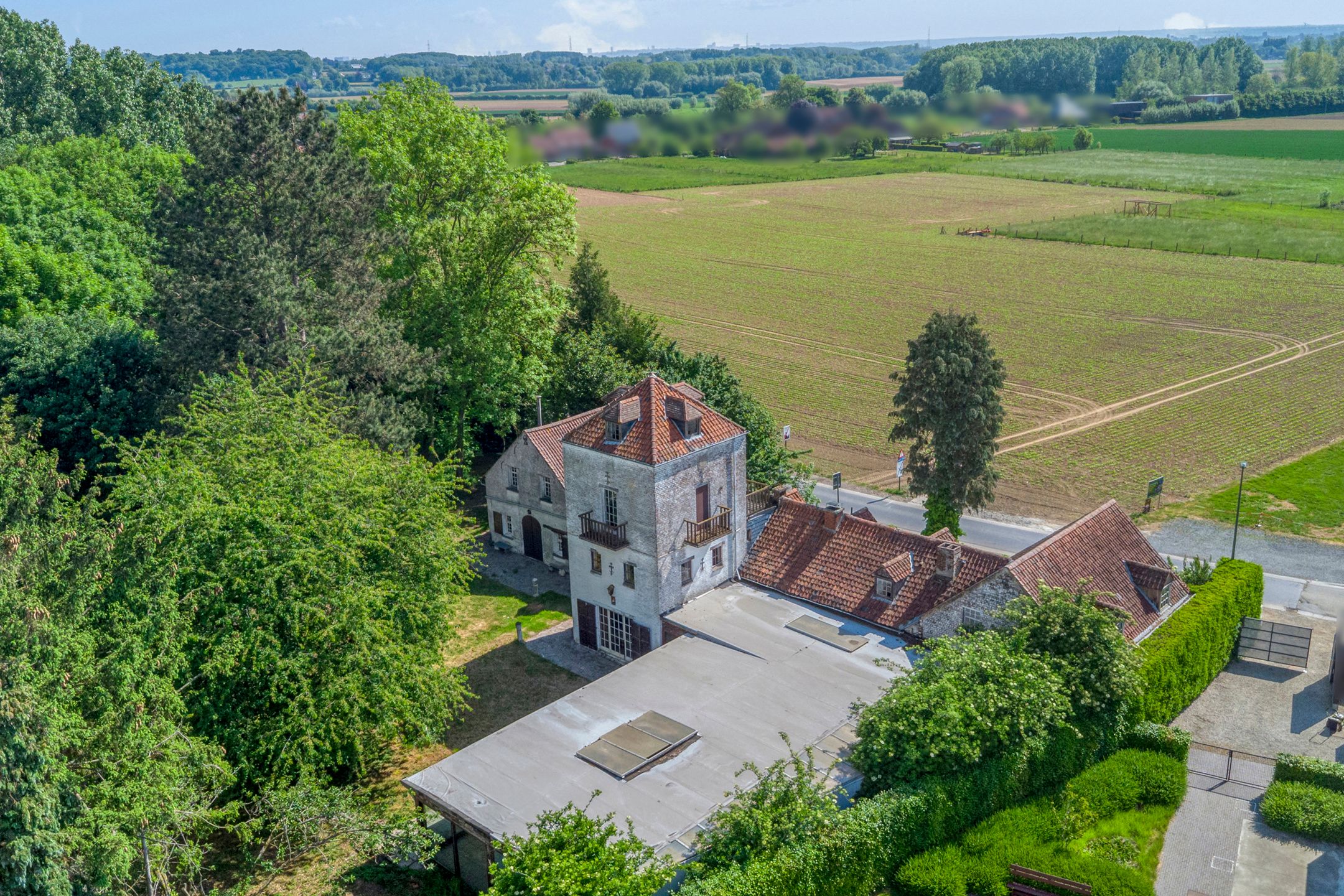 Uniek en karaktervol landhuis in Elingen (Pepingen) foto 3