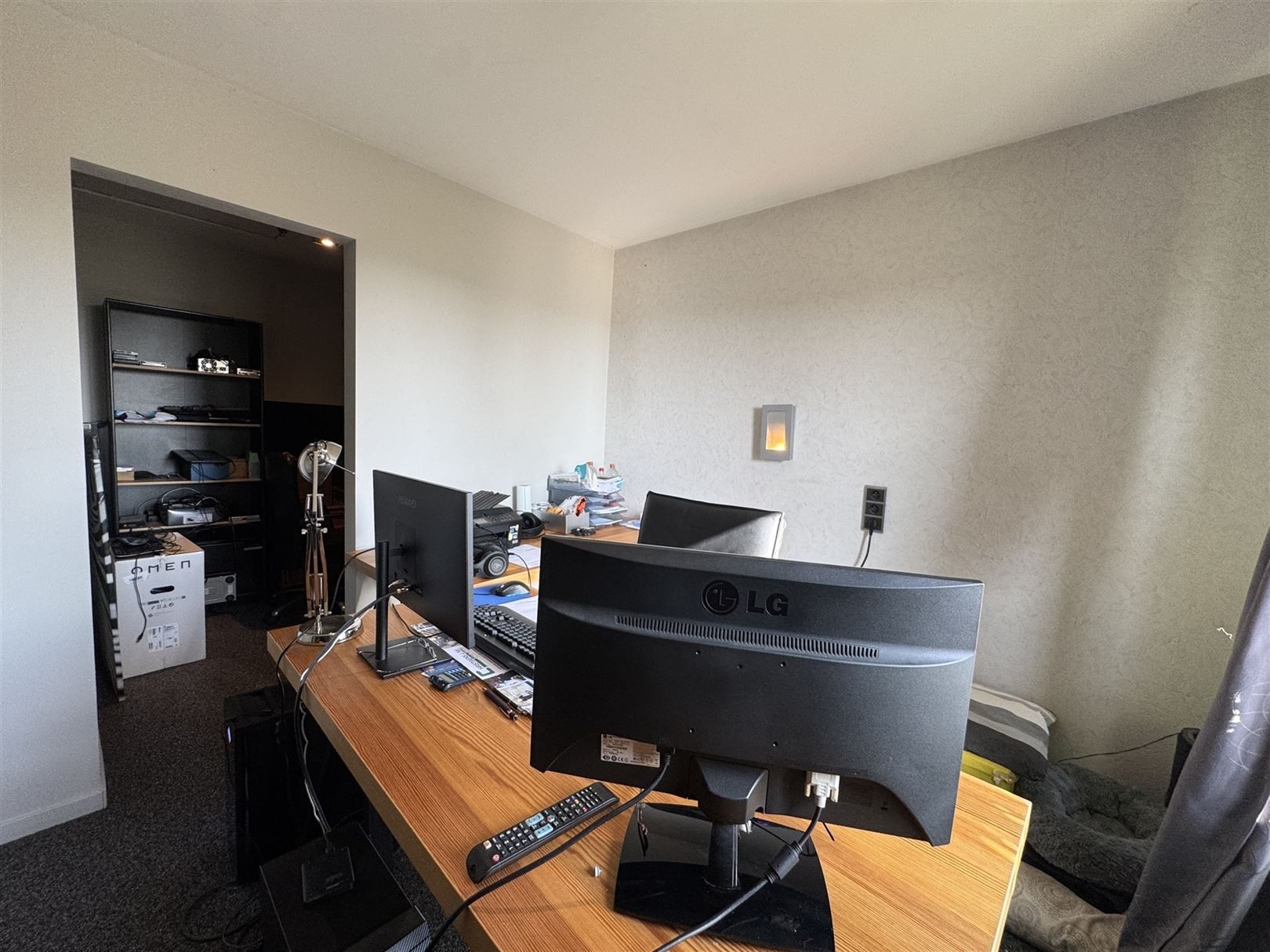 Woning met kantoren en magazijn van 1500m² foto 15