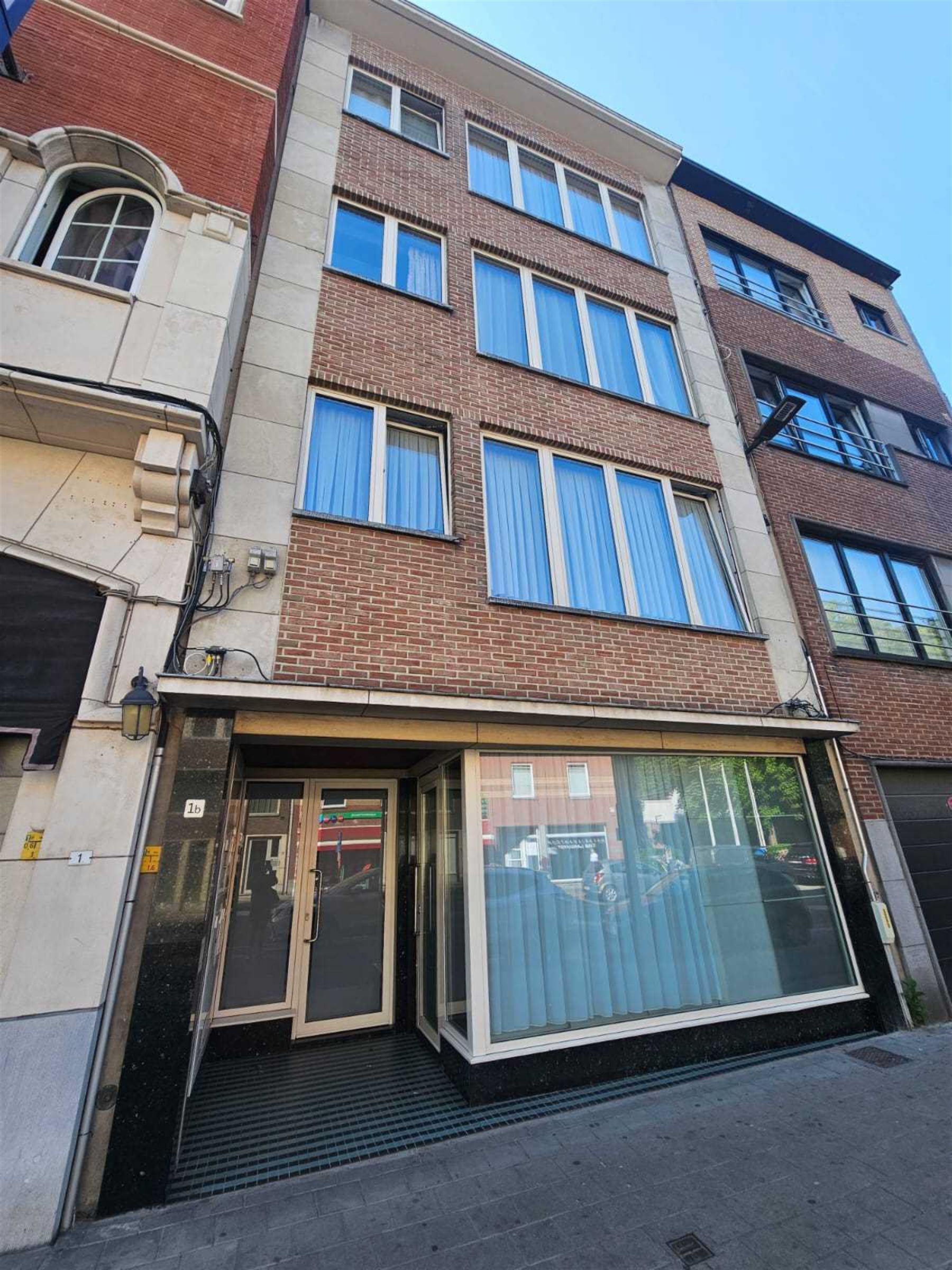 ()=>{if(producerUpdateValueVersion(node),producerAccessed(node),node.value===ERRORED)throw node.error;return node.value} Edegemsestraat 1B - 2640 MORTSEL