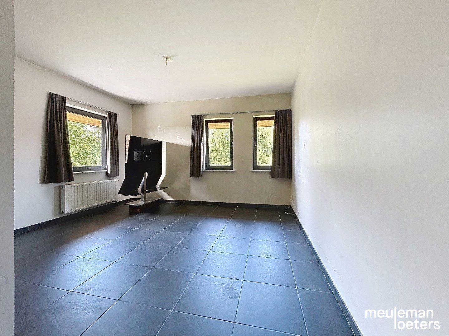 Ruime eigentijdse  villa met zuidgerichte tuin nabij centrum foto 12
