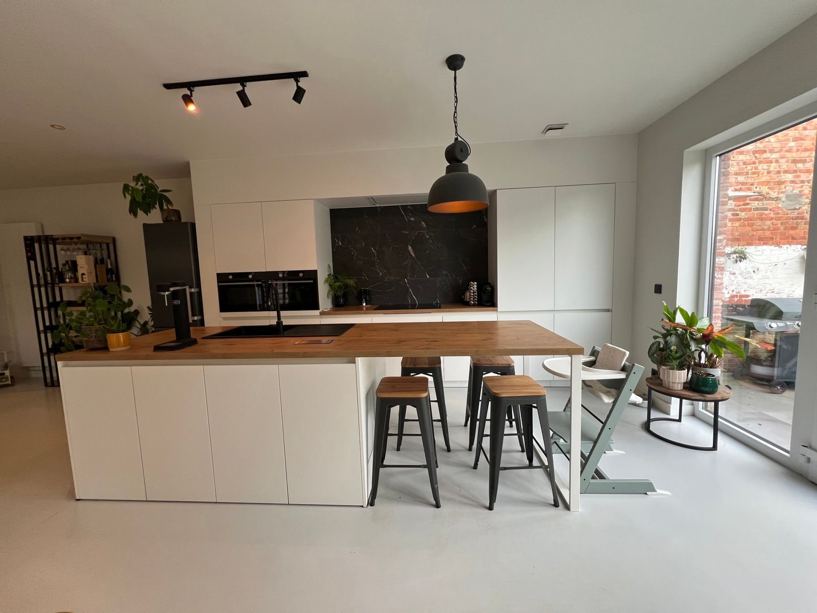 Instapklare HOB met 2slpk + bureau, tuin en garage foto 8