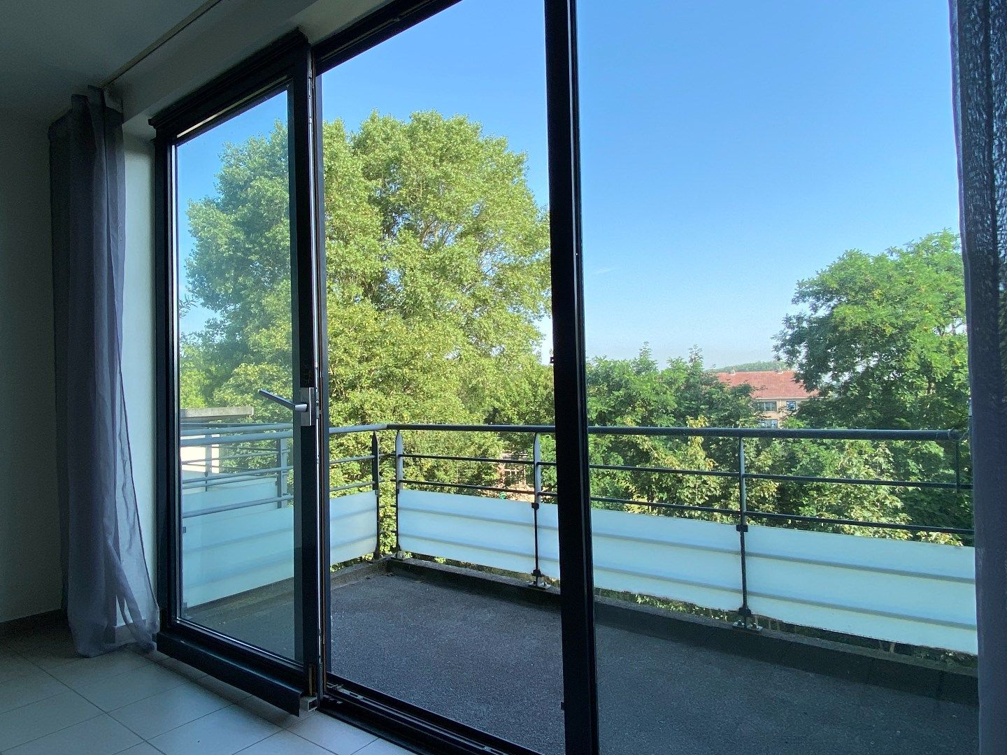 Duplex appartement te huur in Sint-Kruis op 3de verdieping!  foto 9
