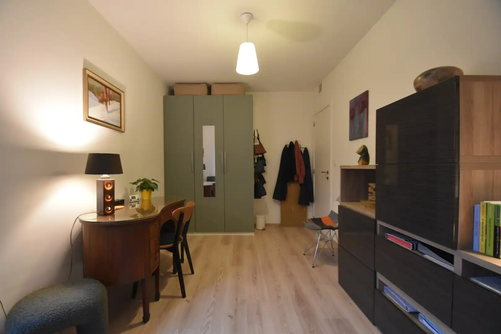 Centraal gelegen nieuwbouw appartement met staanplaats foto 9