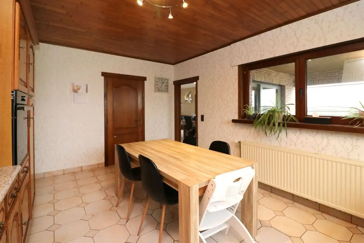 Villawoning met tuin op een goede locatie foto 13