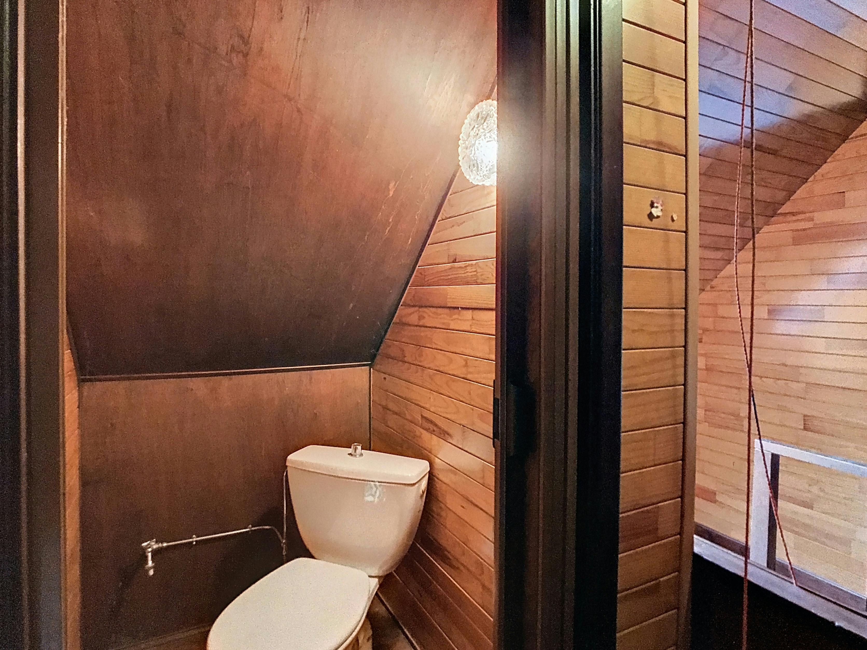 Ruime vakantiewoning op groot open perceel in bosrijk gebied foto 19