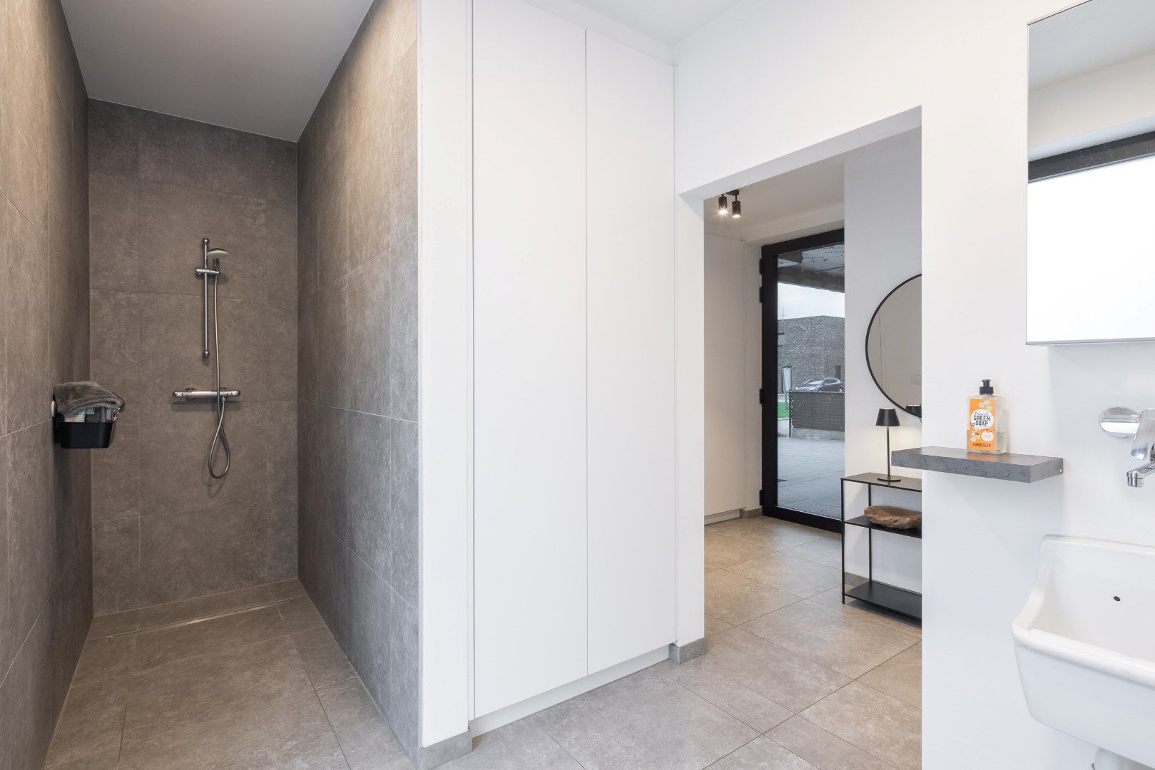 Prachtige, instapklare woning te koop! foto 16