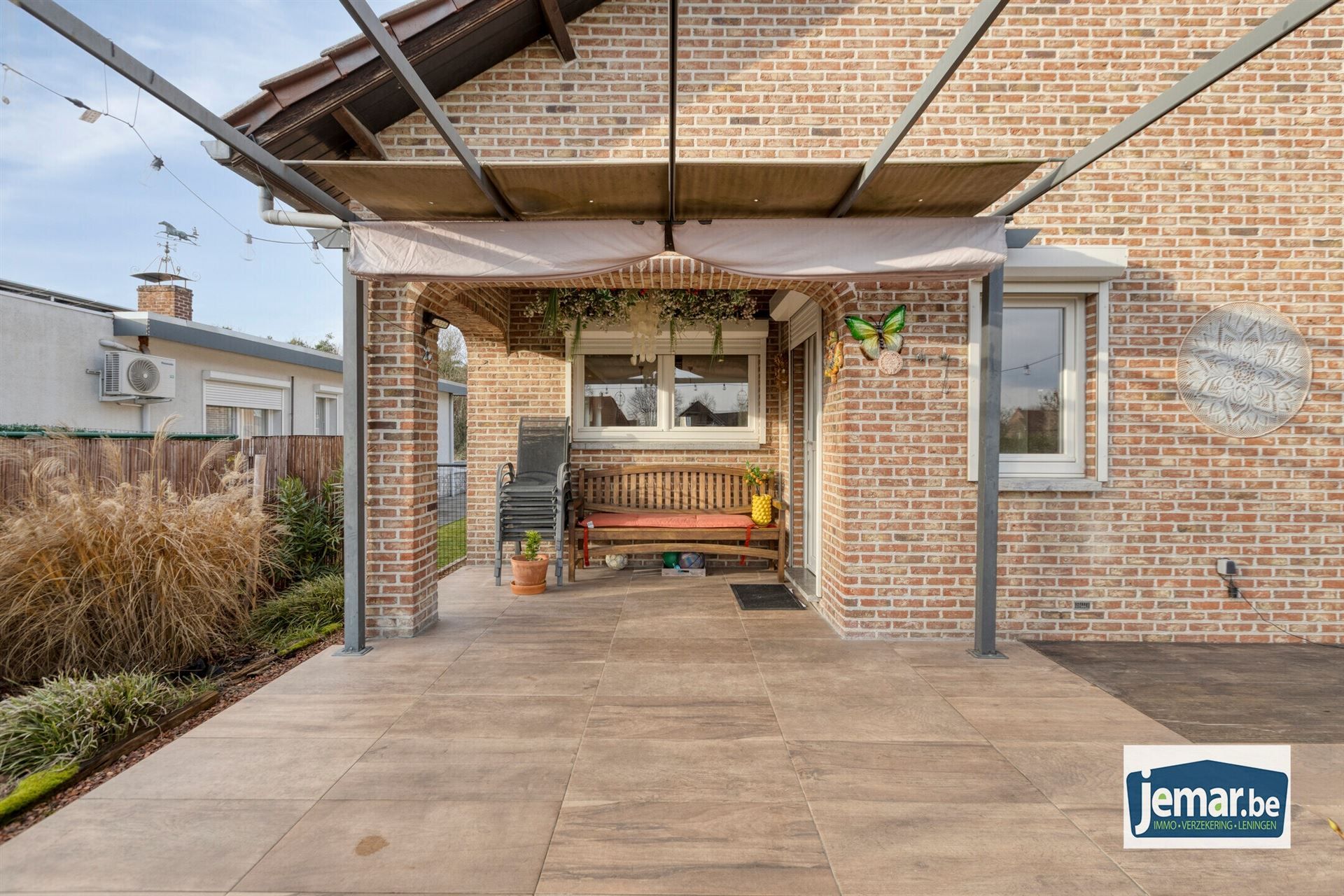 Vrijstaande bungalow woning met 3 slaapkamers en inpandige garage  foto 31