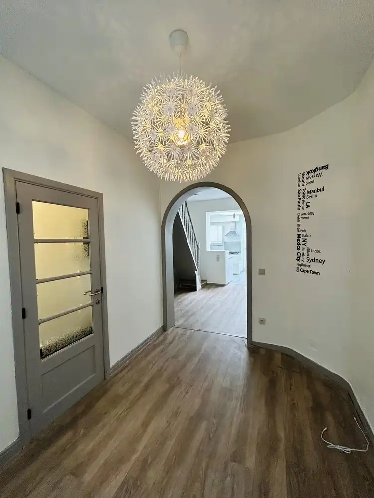 Knusse, instapklare gezinswoning met tuin foto 2