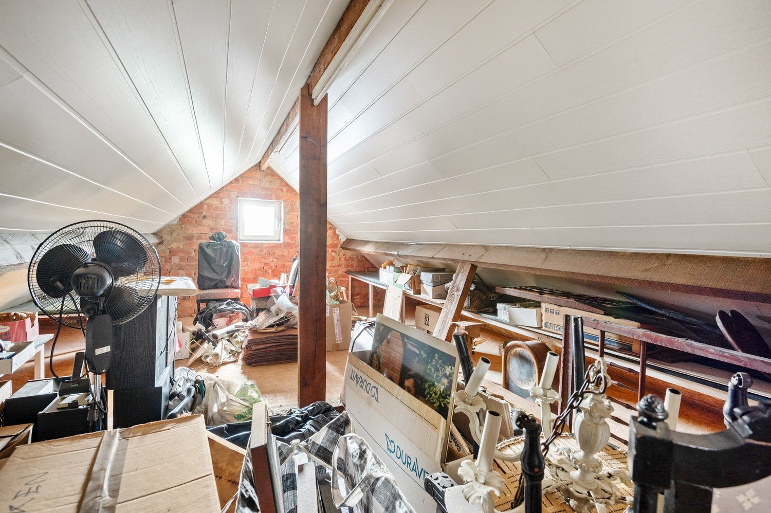 Prachtige halfopen woning met 3 slaapkamers en mooie tuin in Brasschaat! foto 16