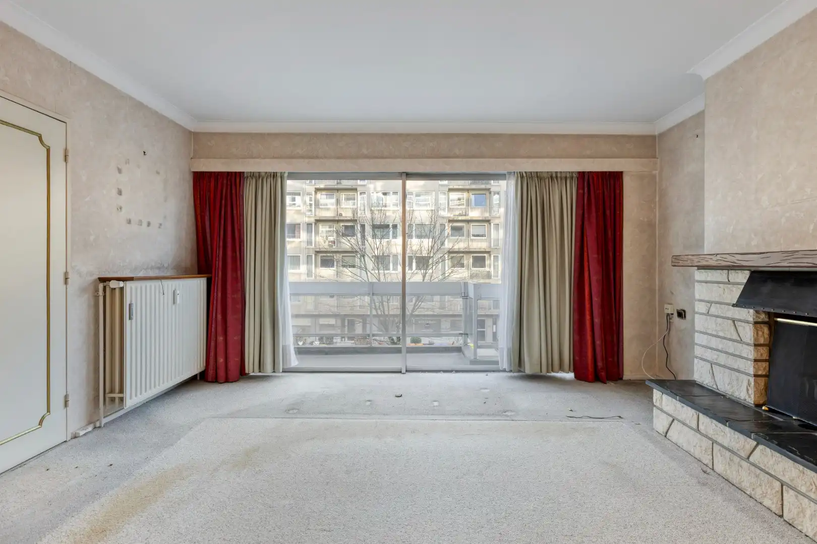 Ruim appartement met 2 slaapkamers, kelder en garage foto 4