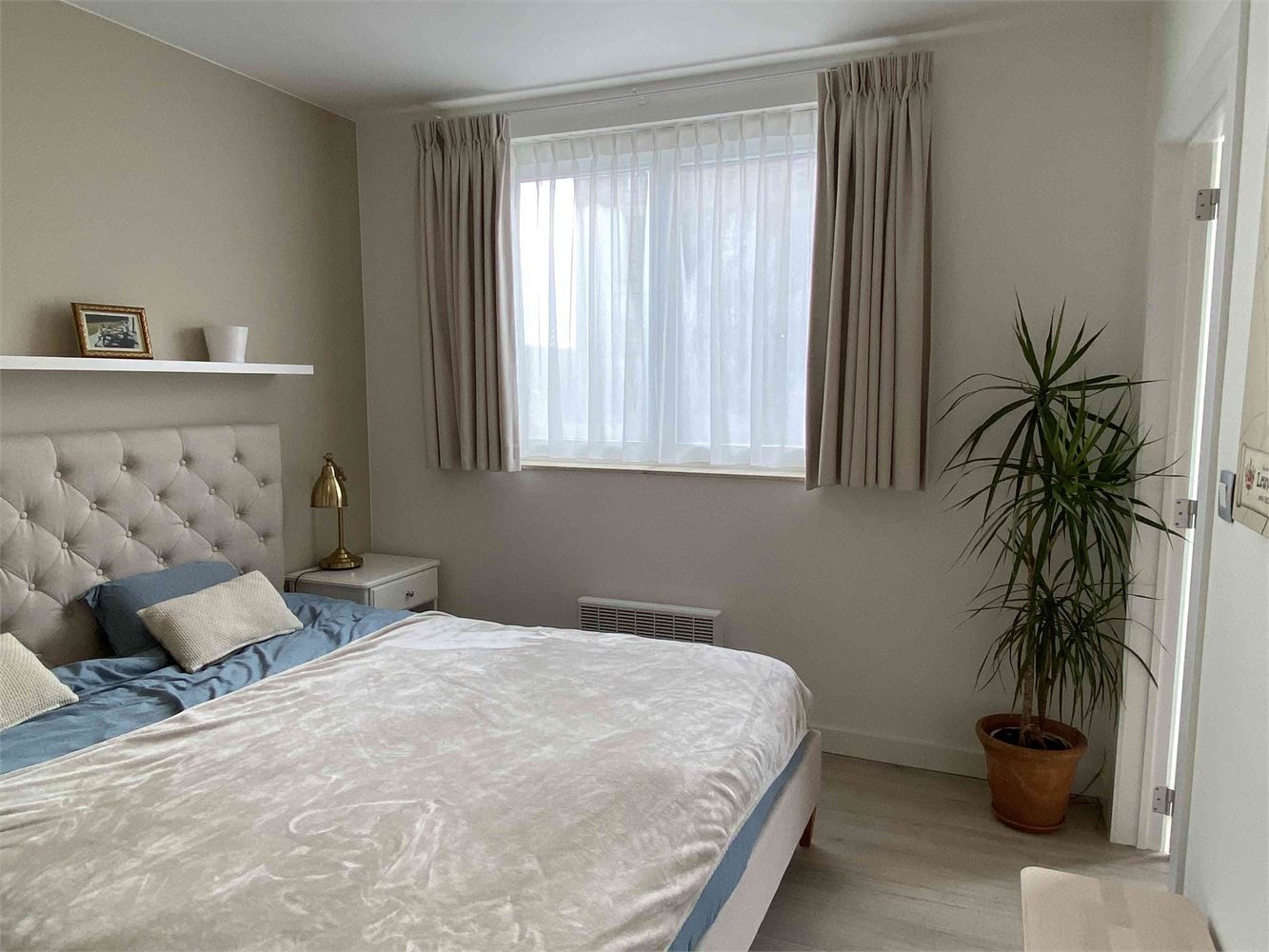 Prachtig appartement met afgesloten garagebox foto 8