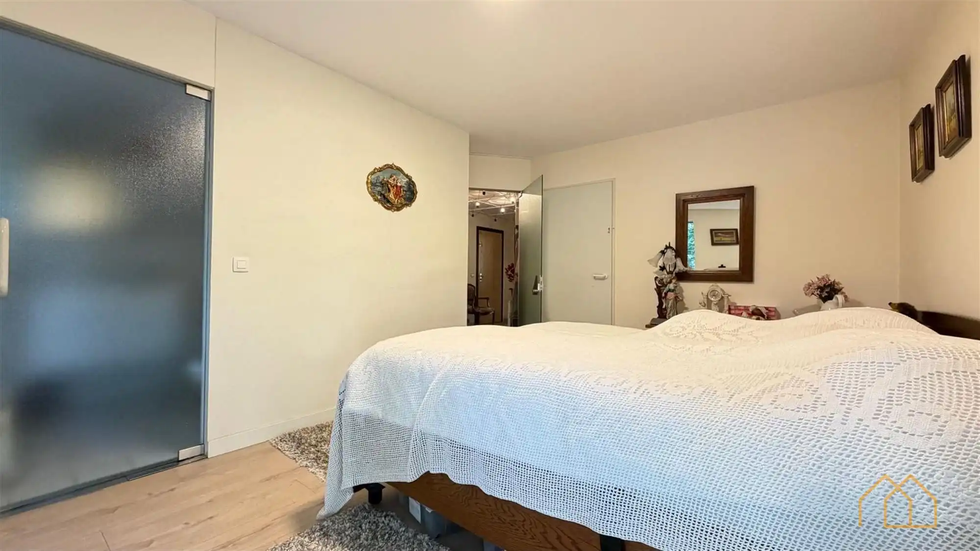 Groot hoek-appartement met 3 terrassen en dubbele garage foto 19