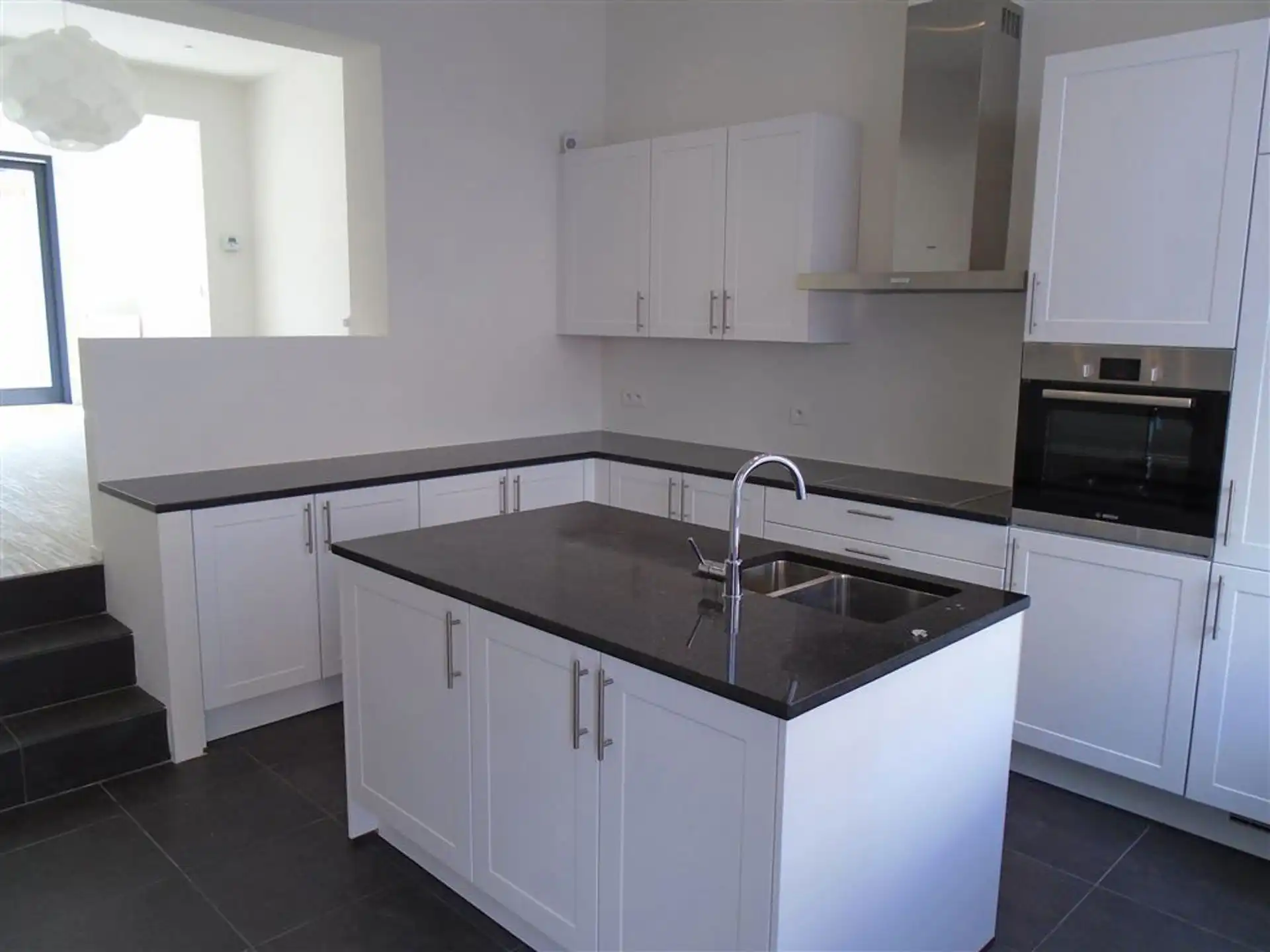 Huis met 3 slaapkamers, volledig gerenoveerd in 2016 foto 5