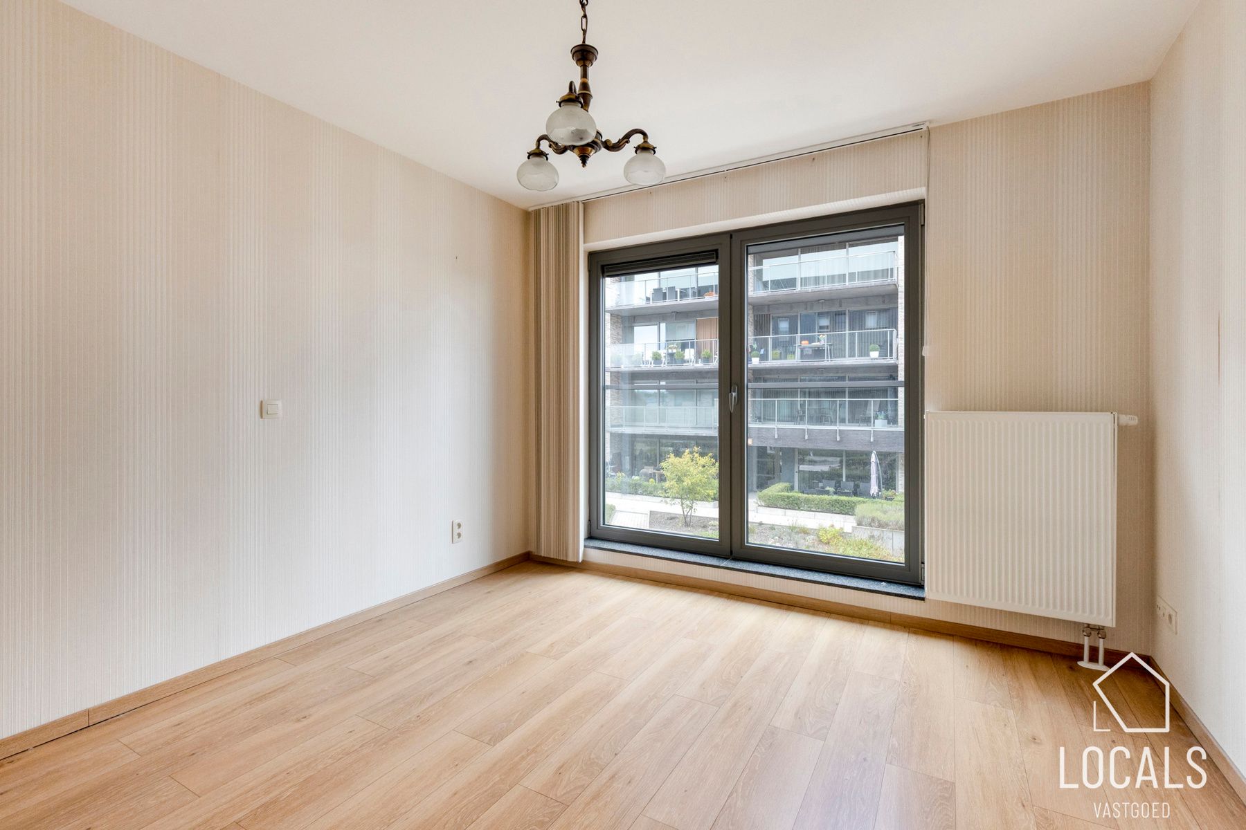 Ruim 2-slpk appartement met terras in centrum Ninove foto 15