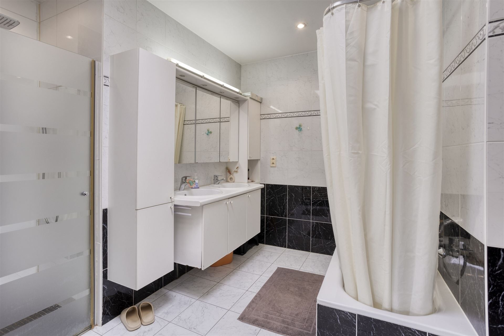 Exclusieve, ruime gezinswoning  foto 28