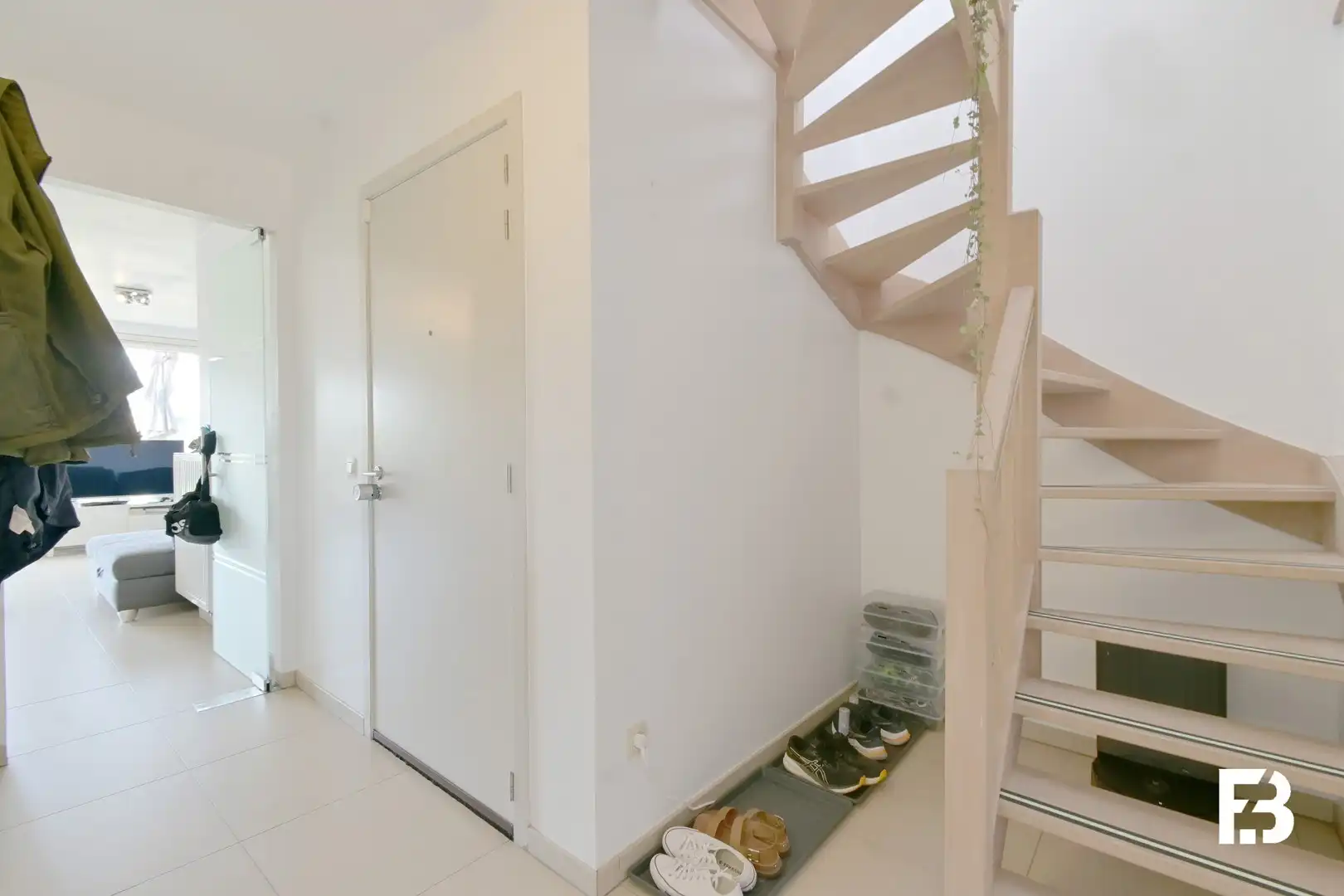 Ruime duplex met terras en vrij uitzicht in Zwijnaarde foto 11