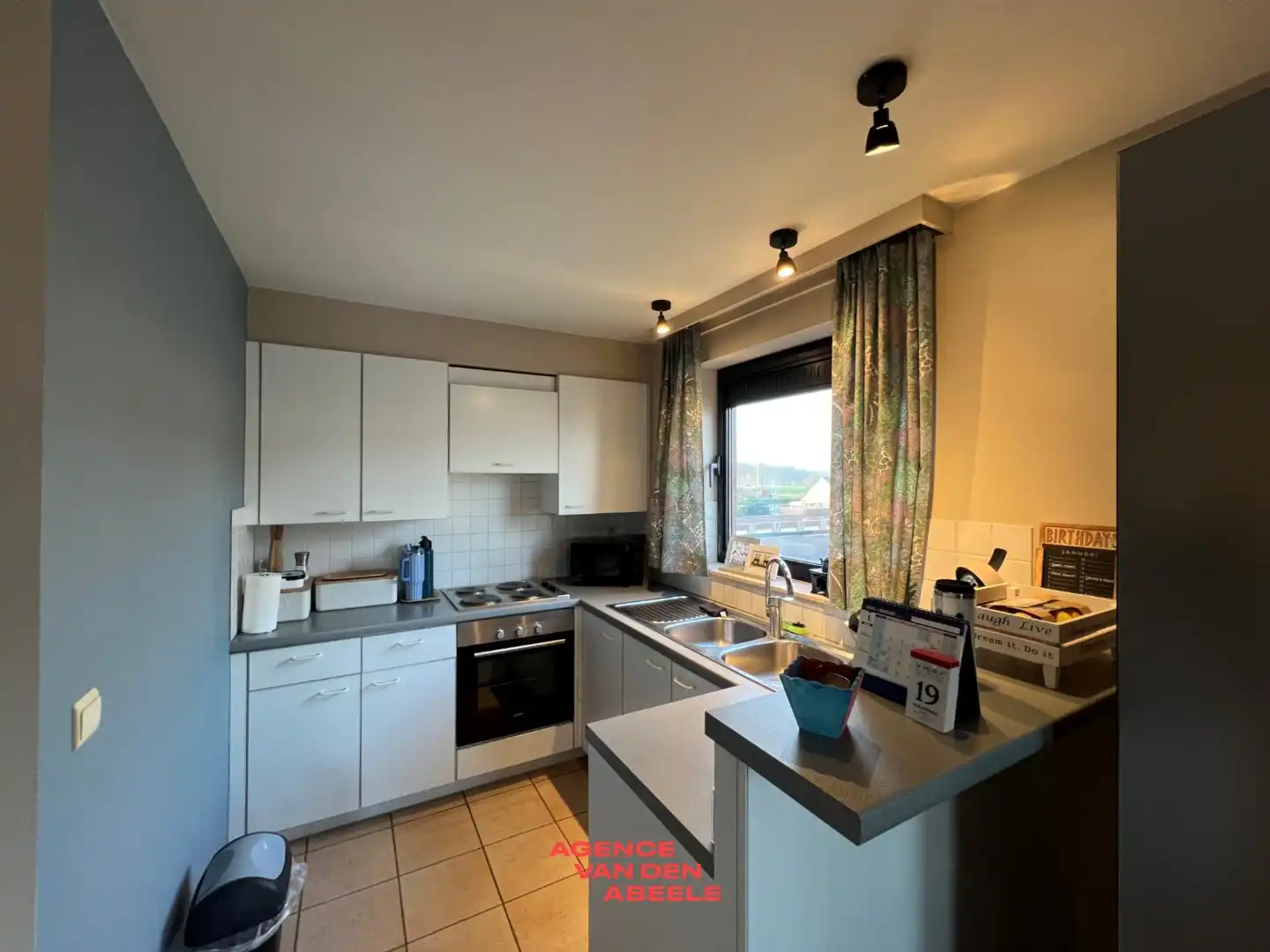 Hedendaags 2 slaapkamer appartement te Oostkamp foto 6