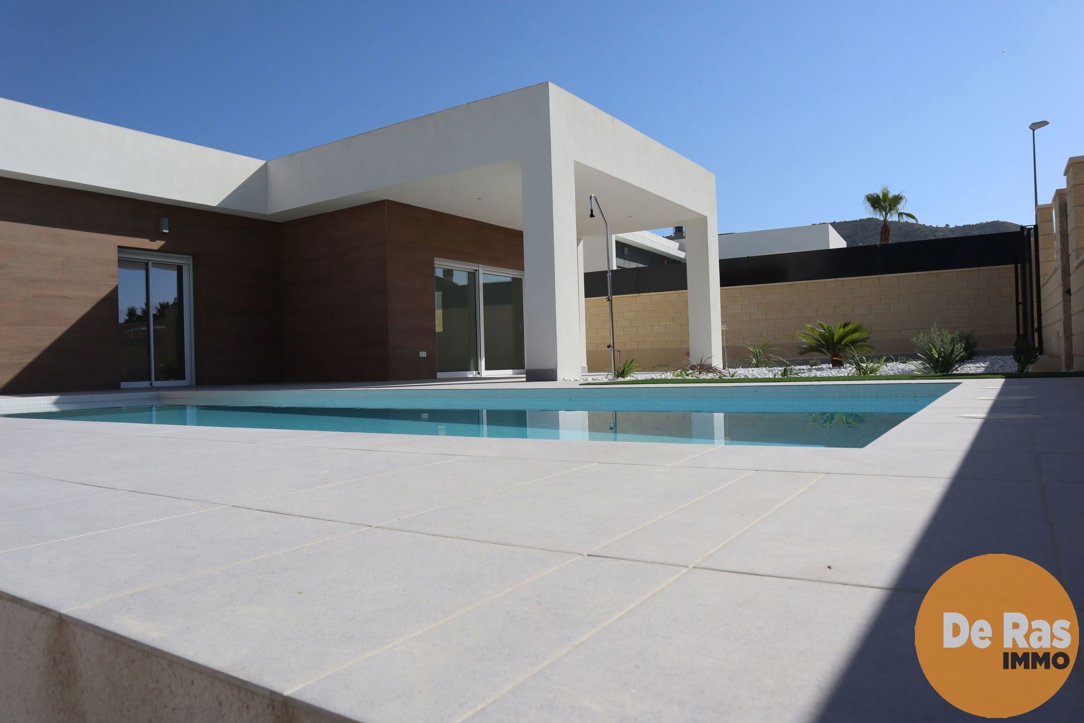 SPANJE- Rustig gelegen villa met zicht op de bergen foto 2