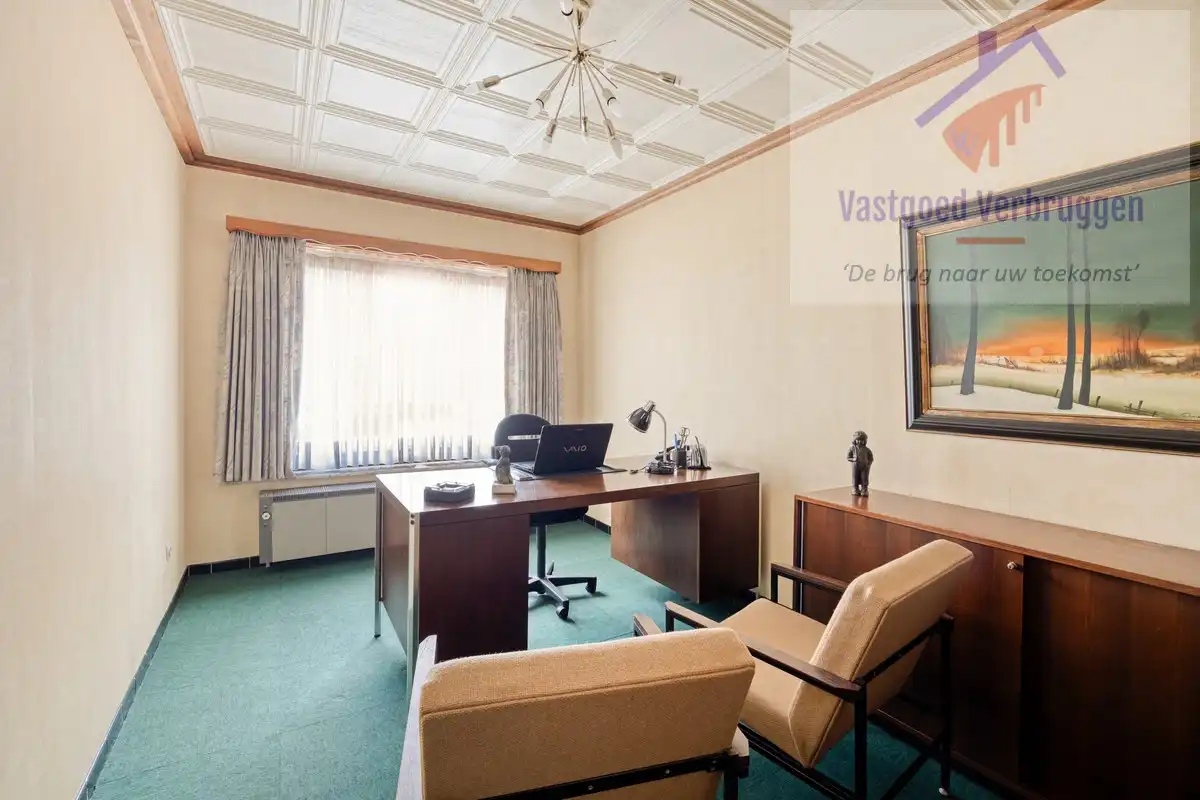 Goed gelegen ruime halfopen bebouwing met prachtige zongerichte tuin foto 6