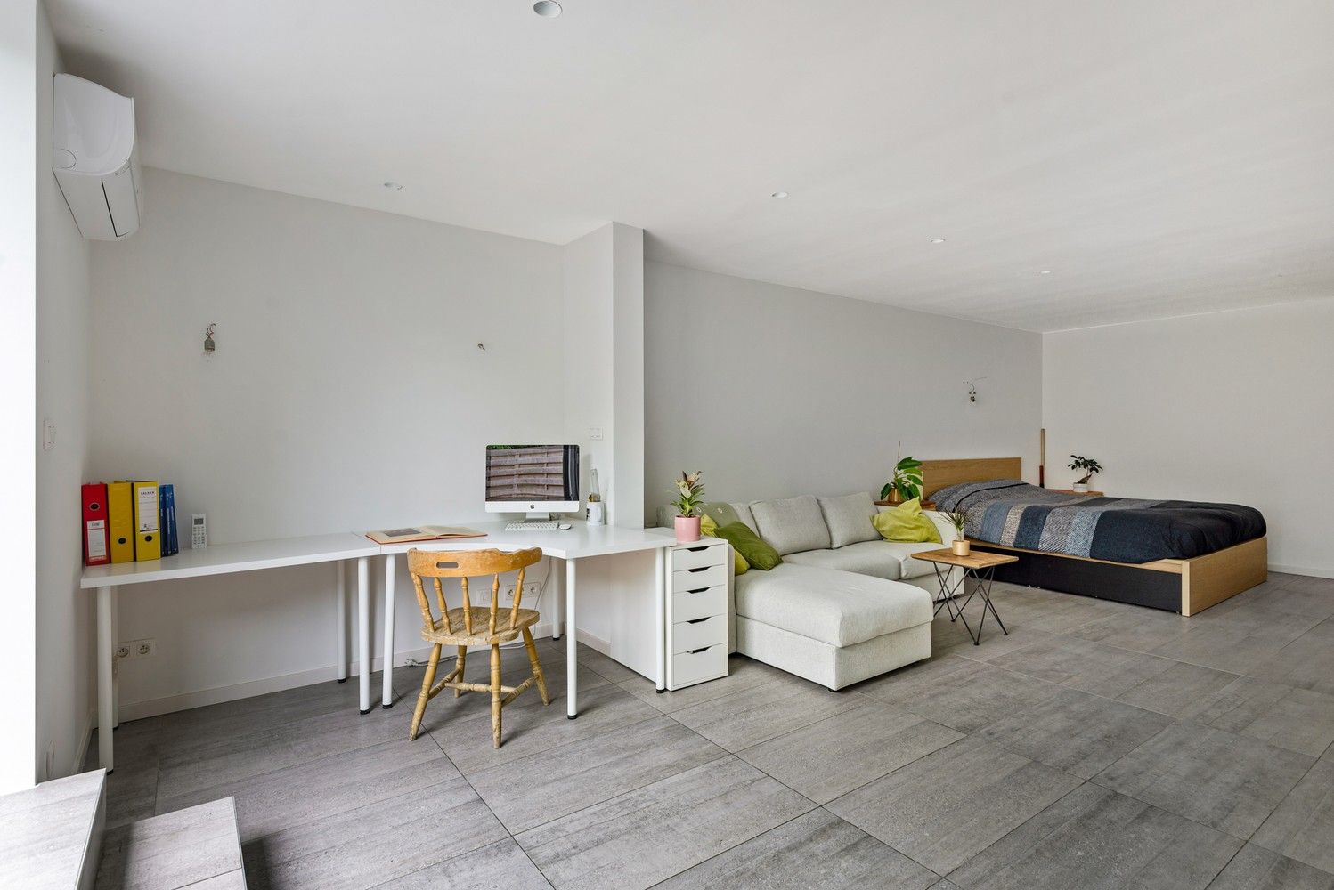 Ruime kangroewoning met 6 slaapkamers en 3 badkamers nabij het Steytelickpark te Wilrijk. foto 4