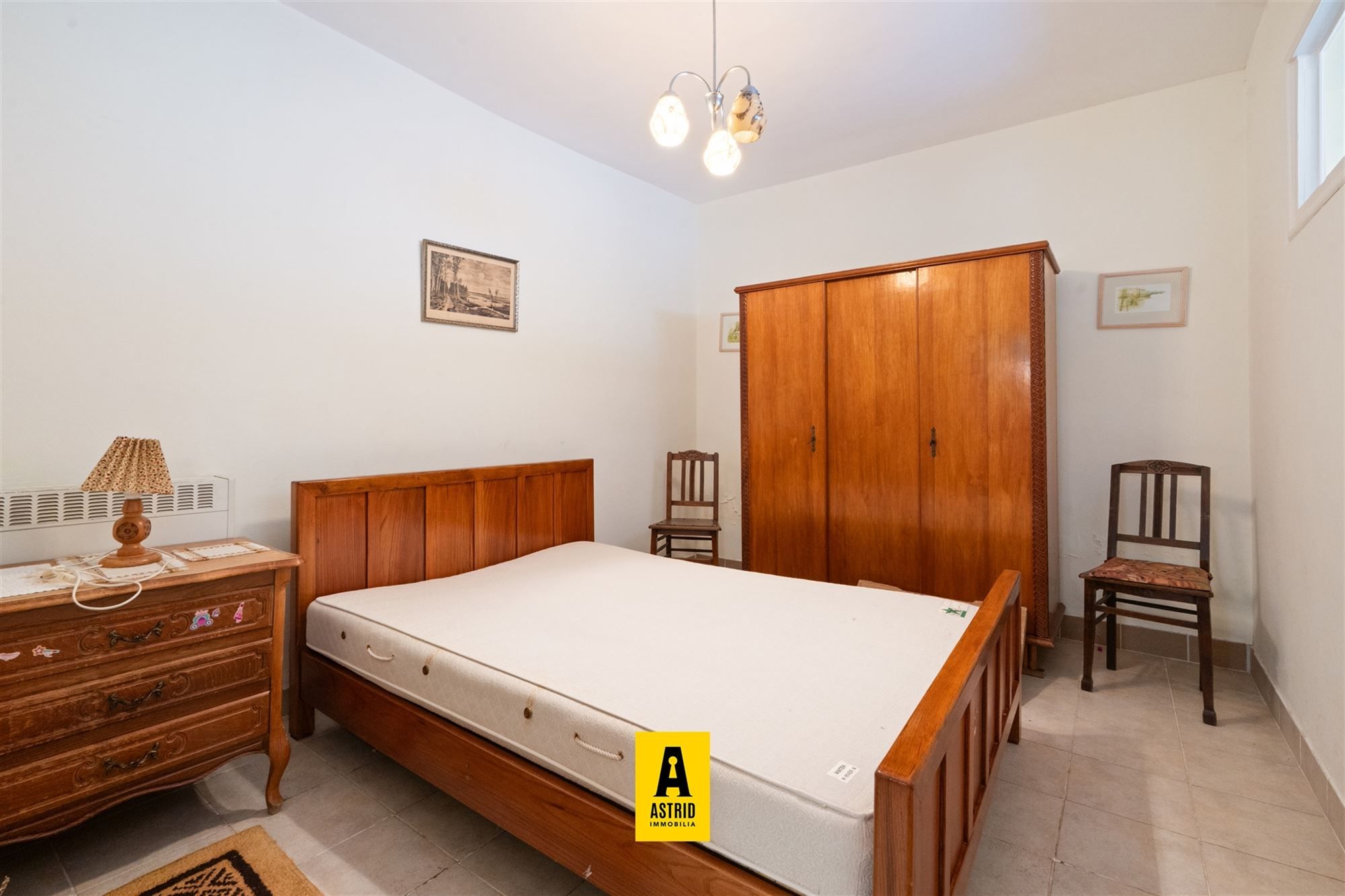  Ruime rijwoning met 5 slaapkamers en tweewoonst-indeling op topligging in Bredene foto 14