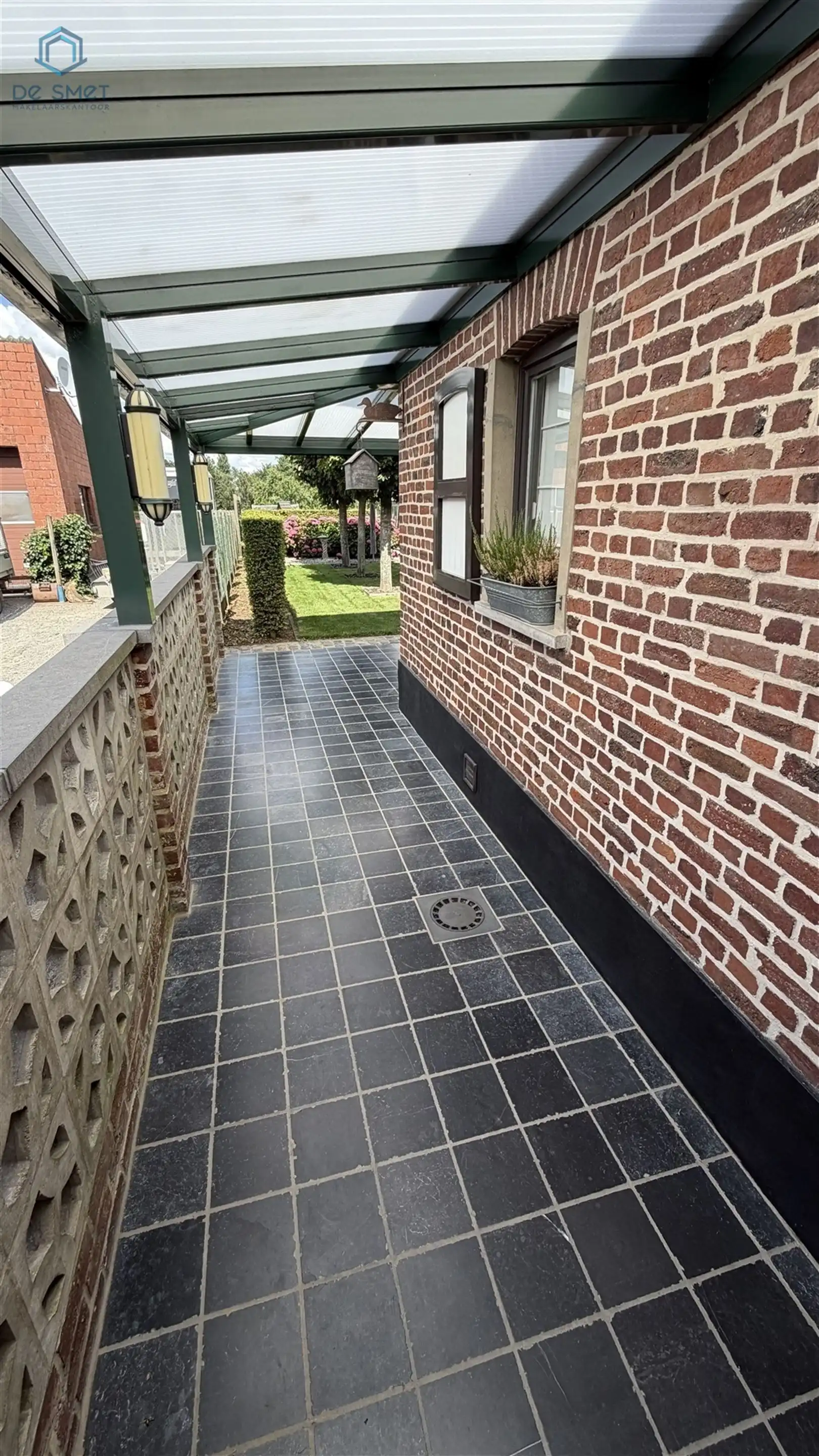 Instapklare woning met 3 slaapkamers, prachtige tuin, 2 garages en tal van mogelijkheden in Lierde foto 13