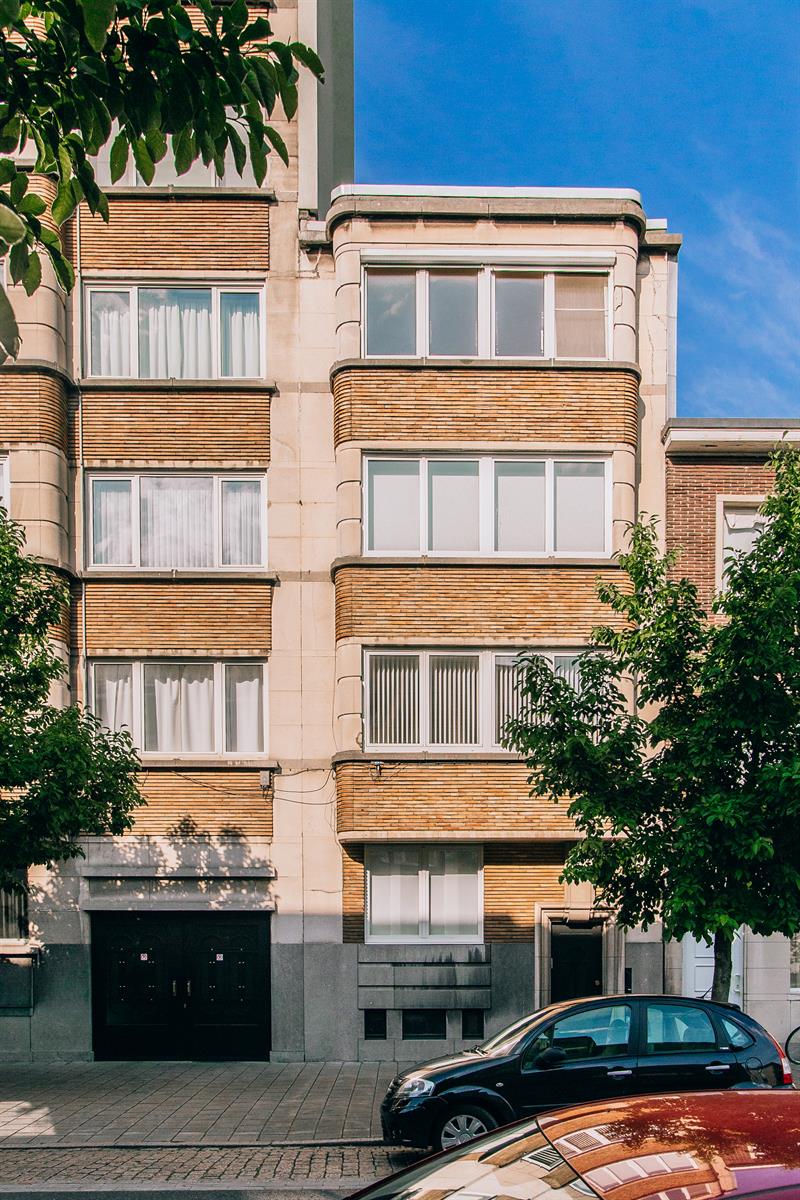 Charmant 2slpk-appartement met behoud van art-deco elementen foto 8