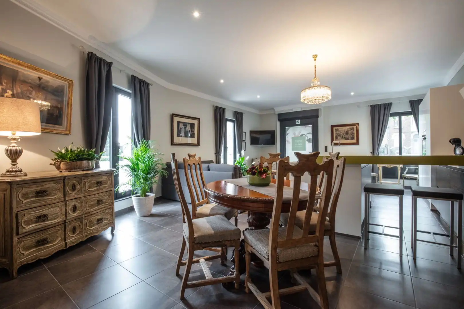 Karaktervol appartementsgebouw met duplex en vakantielogie in het hart van Tongeren foto 13