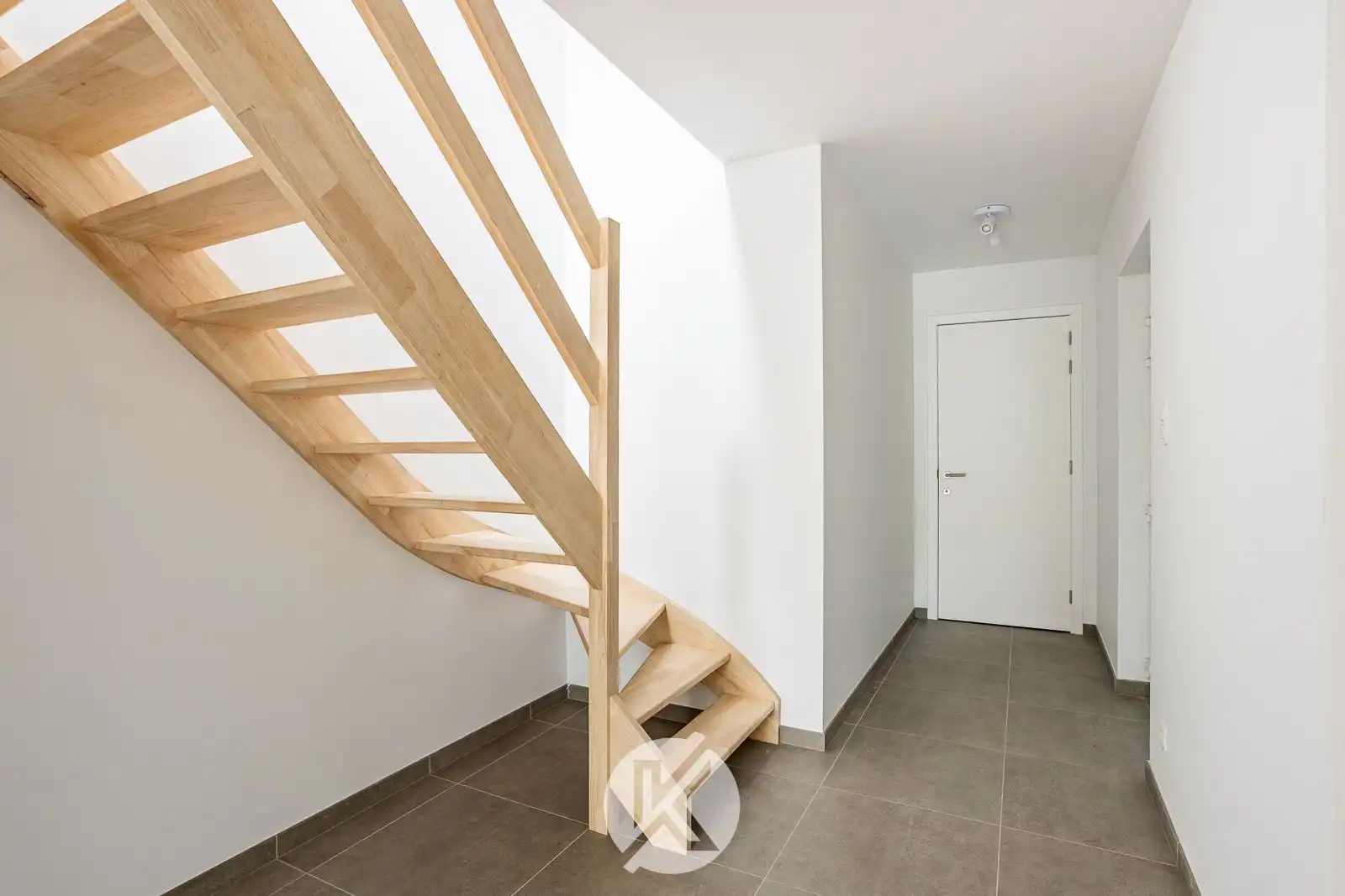 Leuke gezinswoning met 4 slaapkamers foto 3