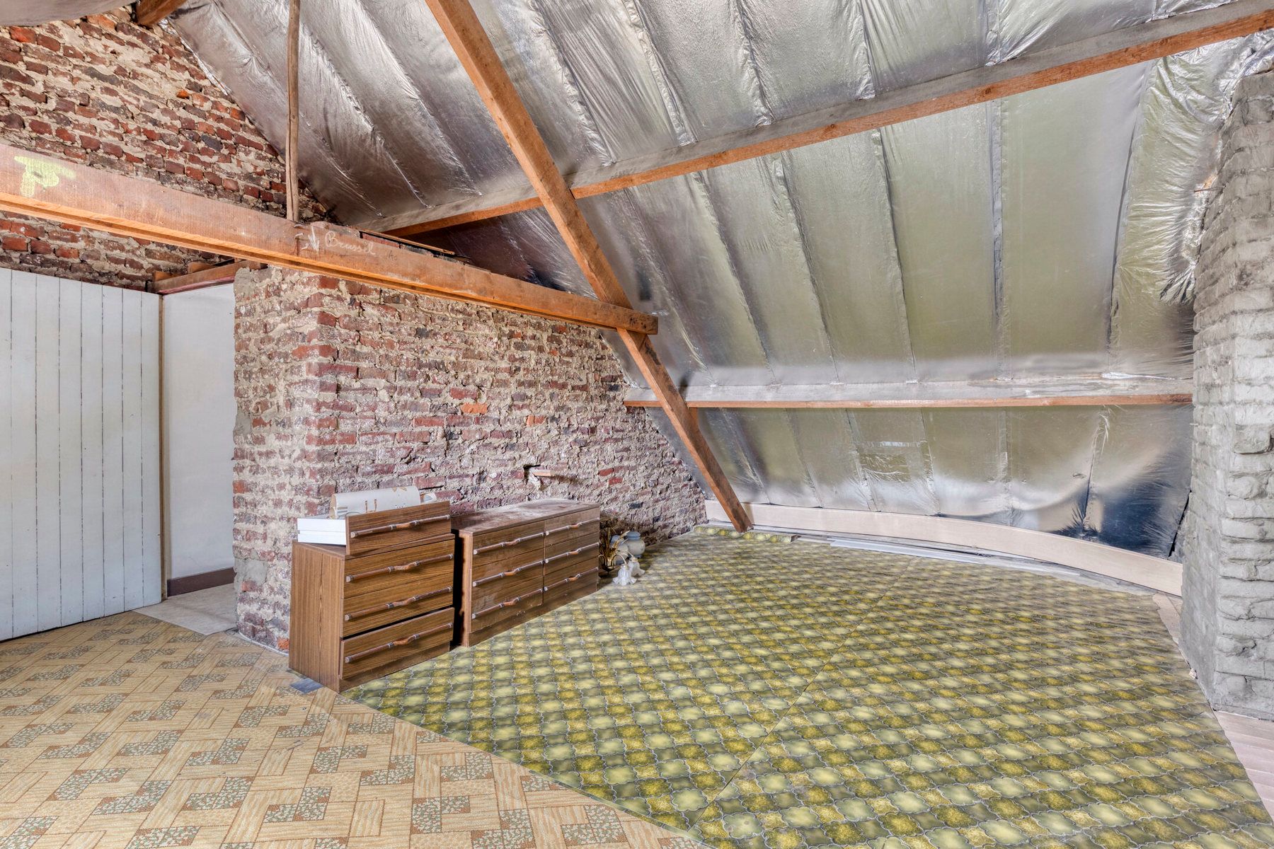 Te renoveren woning met zuidgerichte tuin foto 17