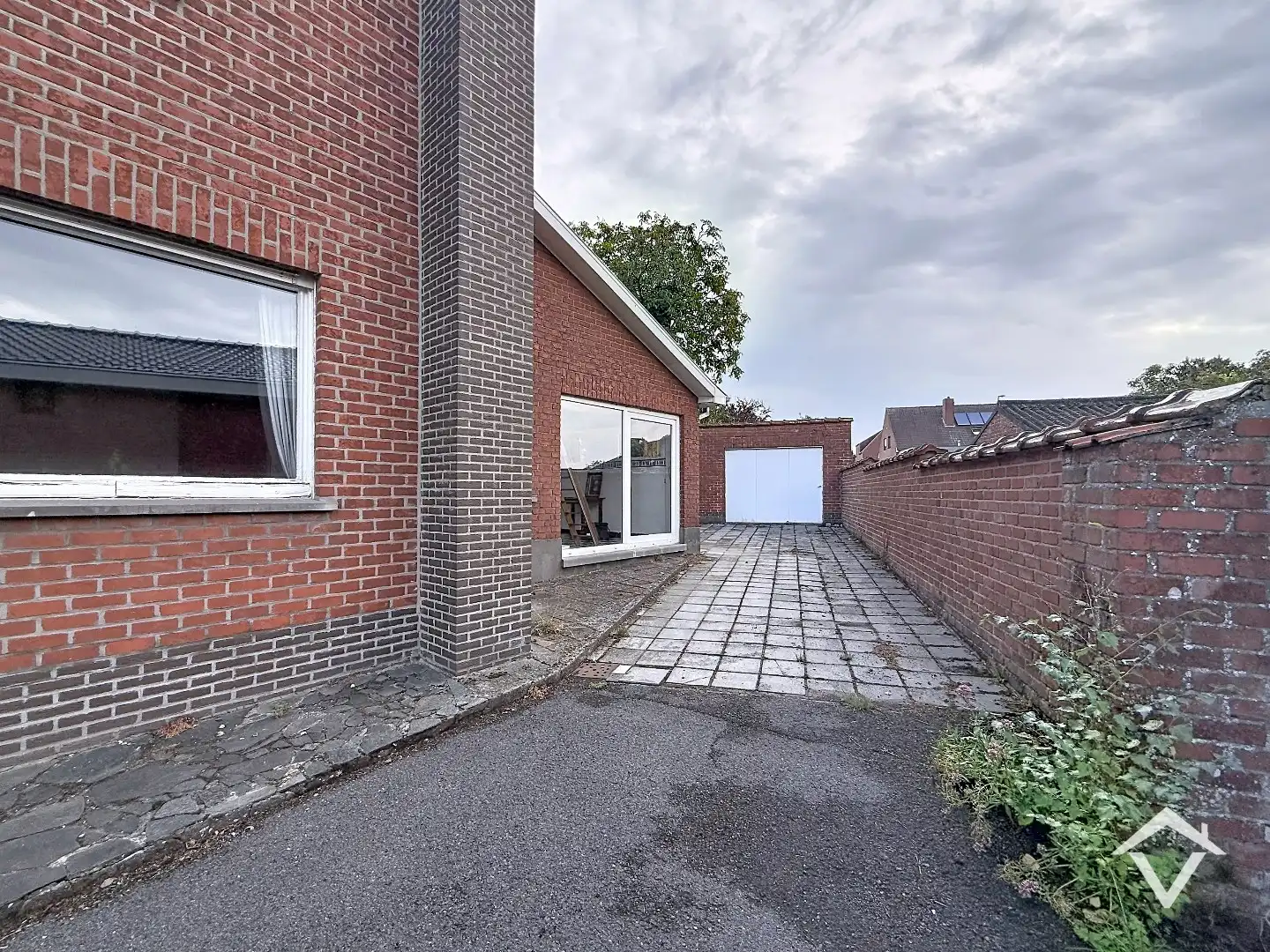 Gelijkvloerse woning met 3 slaapkamers, ruime garage en tuin op een gunstige ligging te Hooglede foto 21