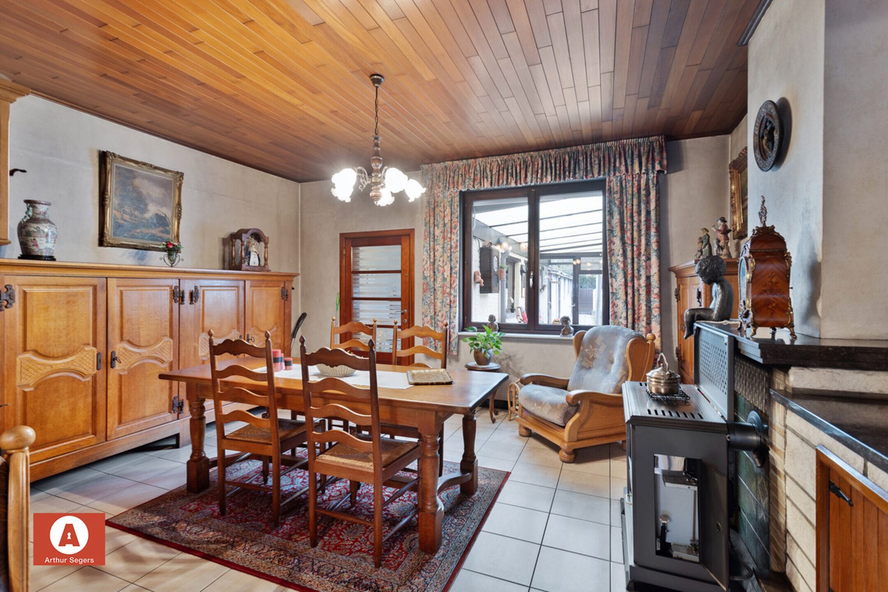 !!! IN OPTIE !!! Te renoveren woning nabij centrum Buggenhout foto 6