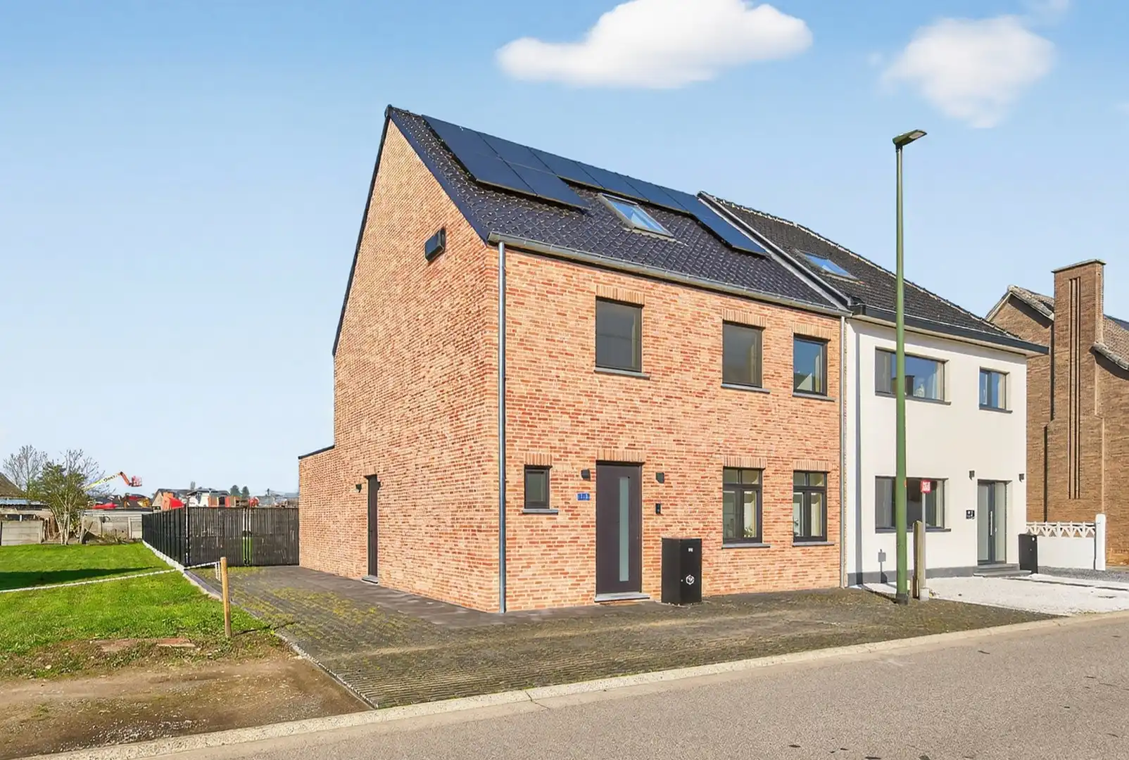 Nieuwe HOB met tuin, terras en 3 slpks foto {{pictureIndex}}