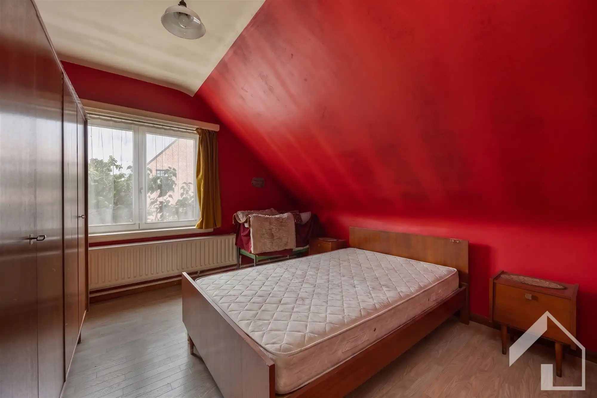Te renoveren woning op toplocatie foto 9