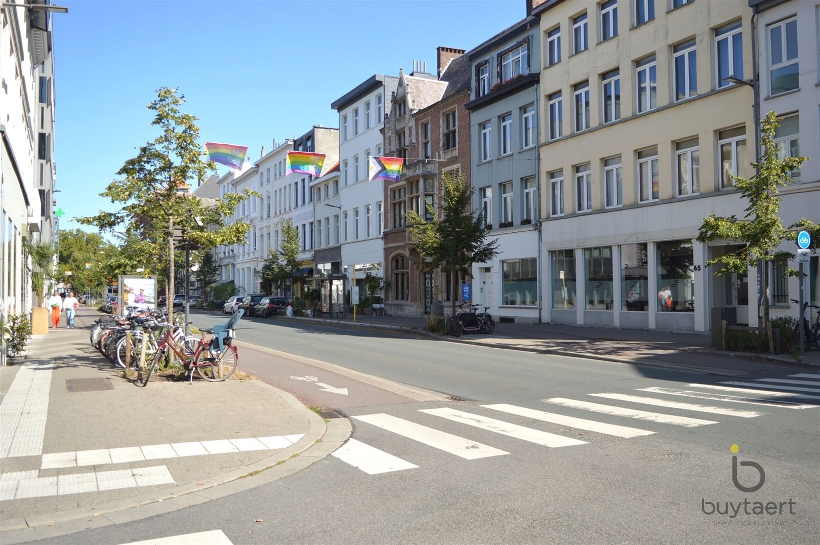 Knus één slaapkamer appartement in een zeer trendy buurt! foto 21