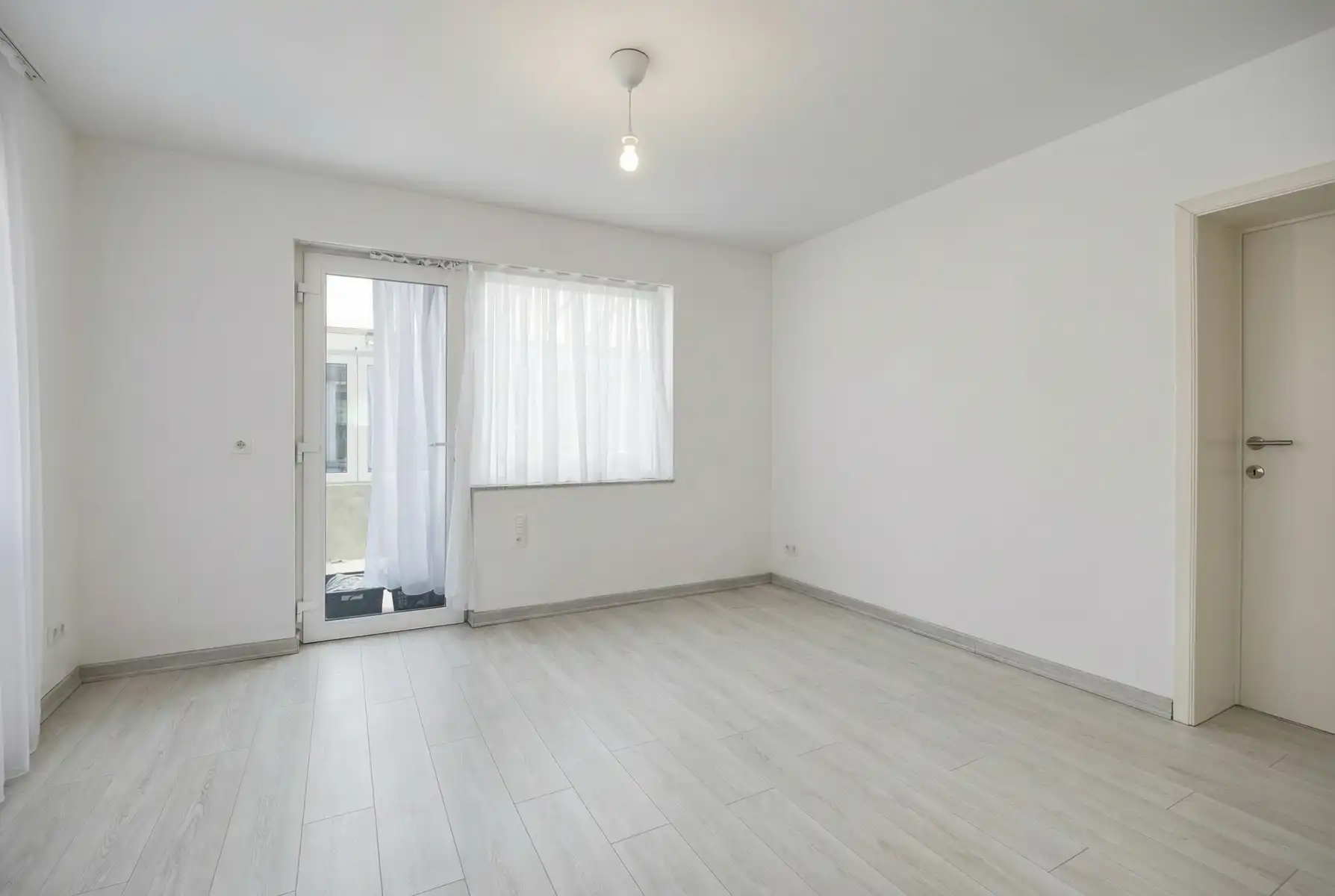 Gerenoveerde driegevelwoning nabij Halle foto 16