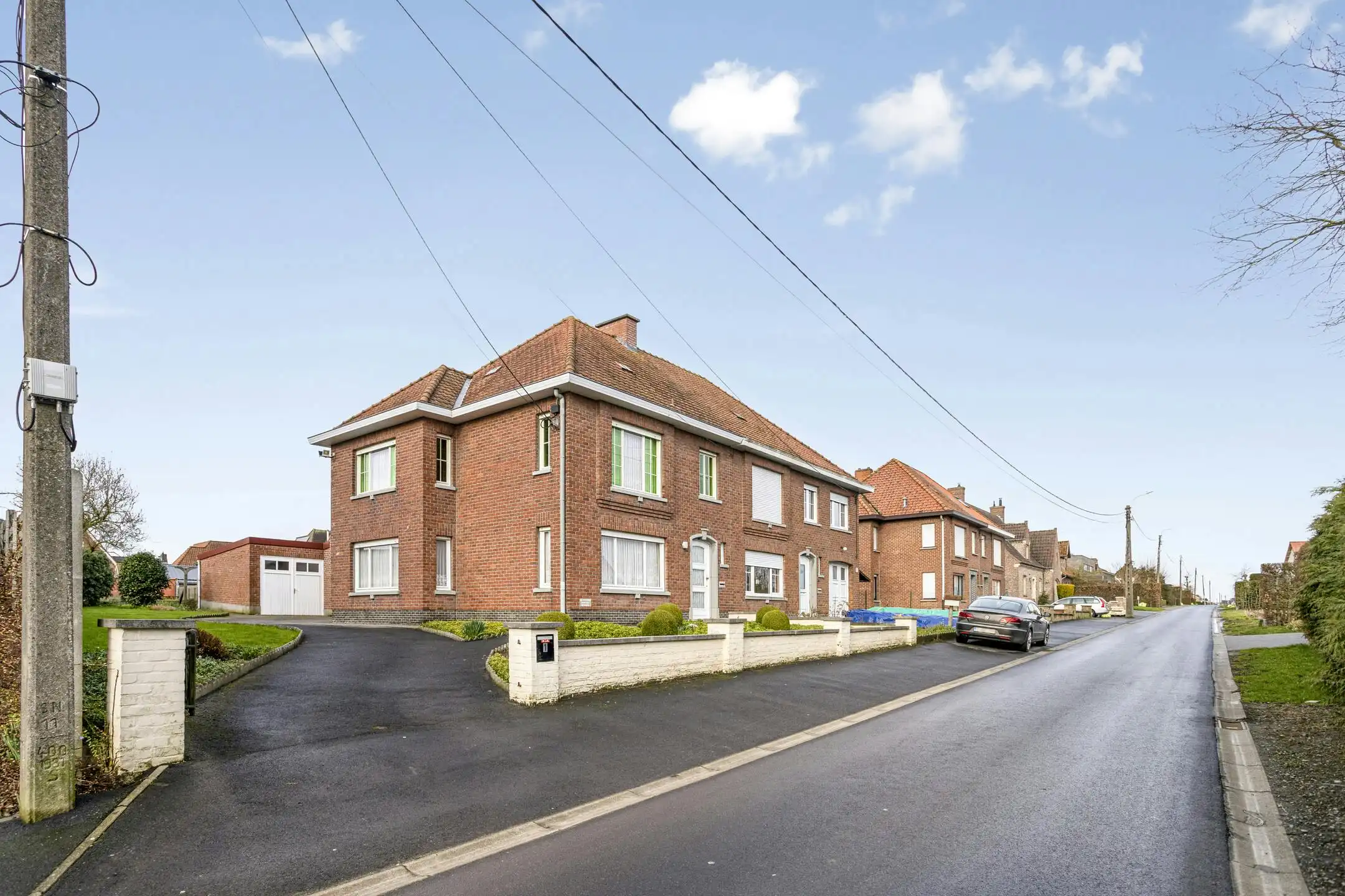 Te renoveren statige woning met royale tuin in Ardooie foto 32